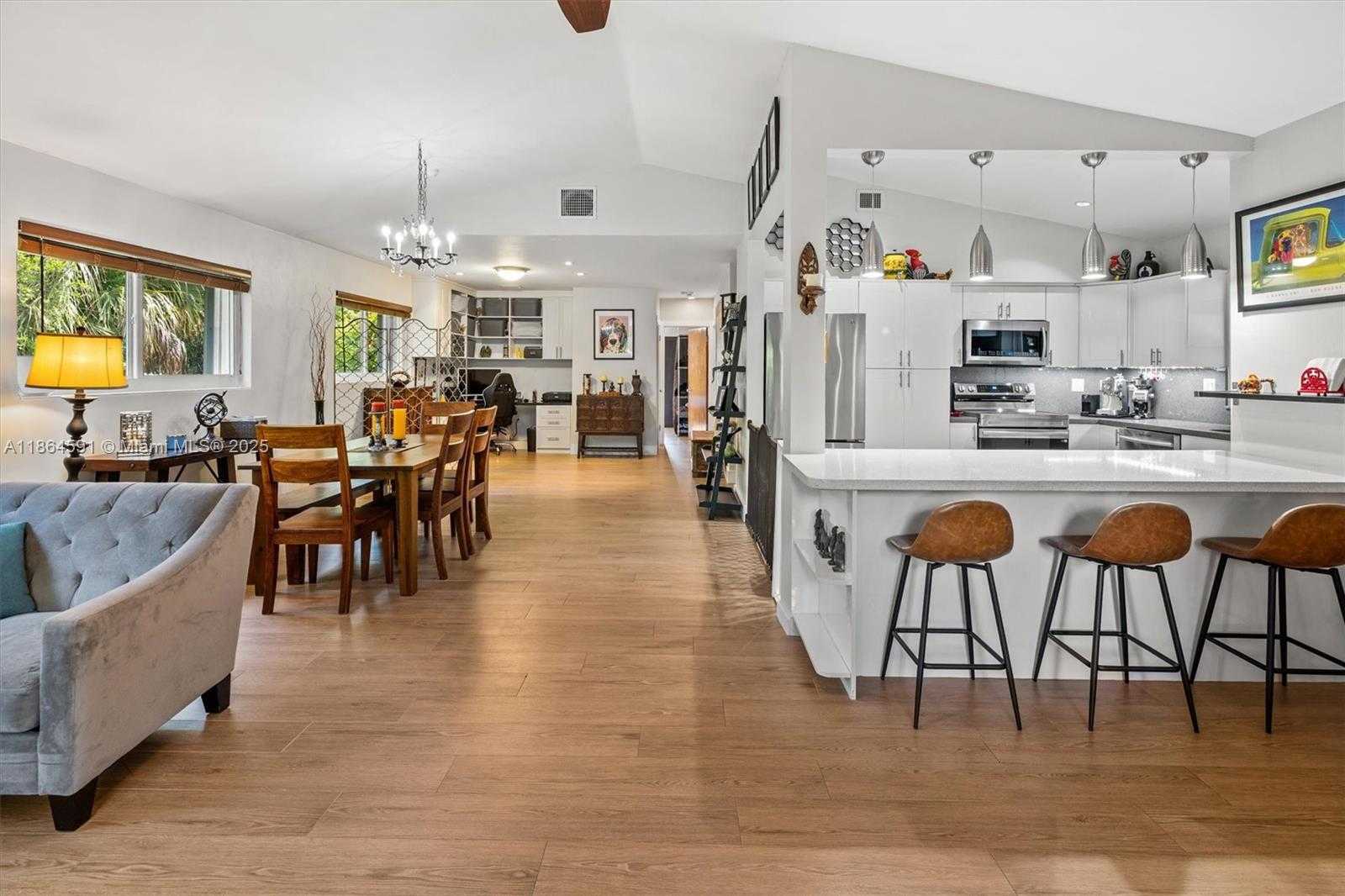 Small Image of 17625 SOUTH WEST 91ST AVE, Palmetto Bay Number 19