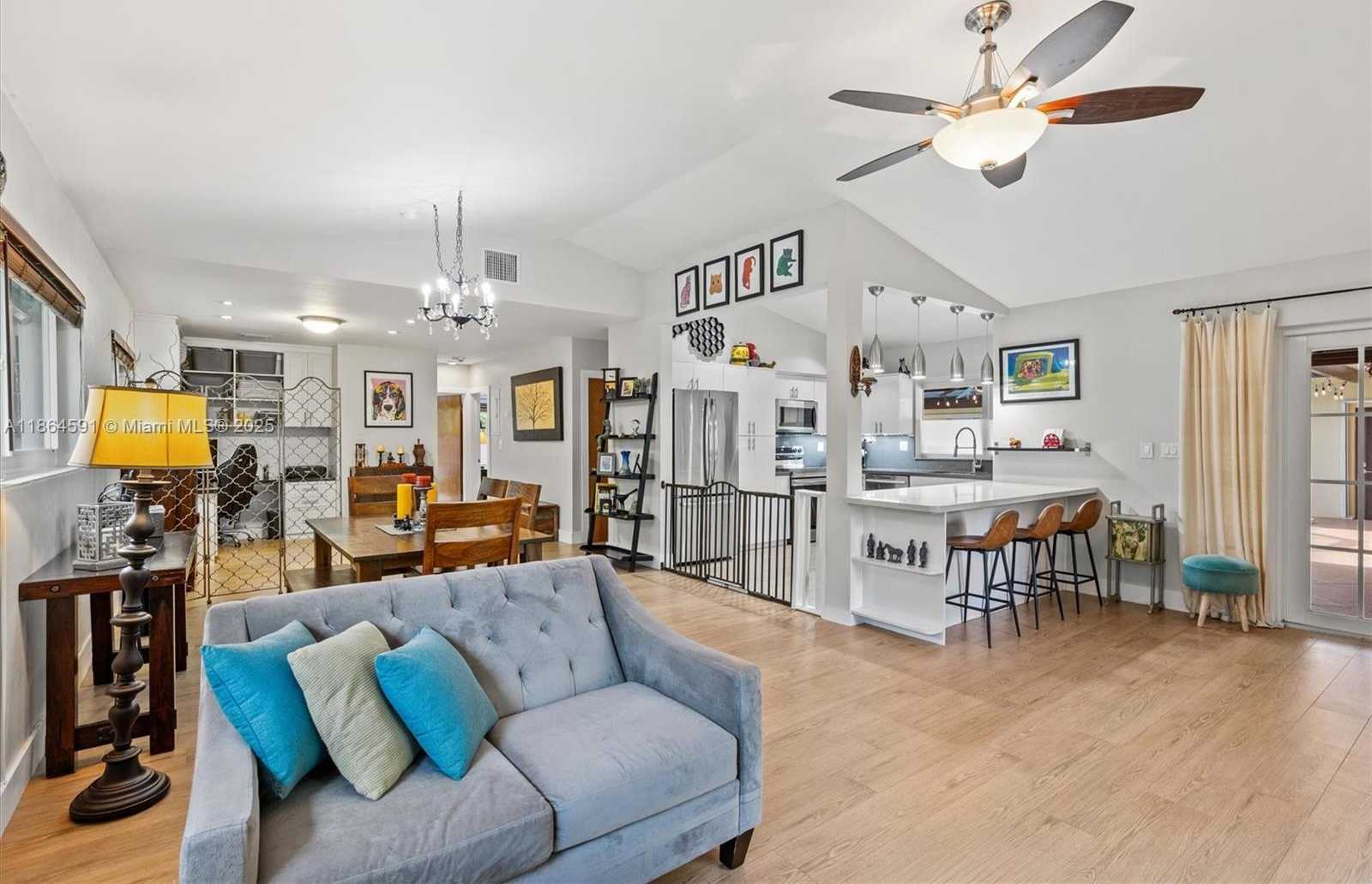 Small Image of 17625 SOUTH WEST 91ST AVE, Palmetto Bay Number 34