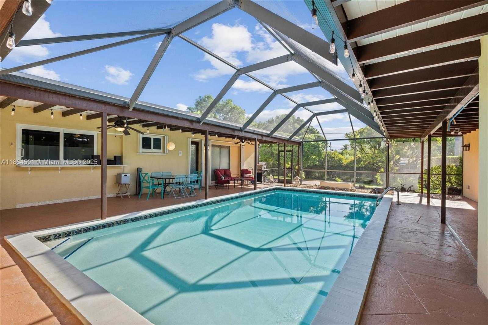 Small Image of 17625 SOUTH WEST 91ST AVE, Palmetto Bay Number 38