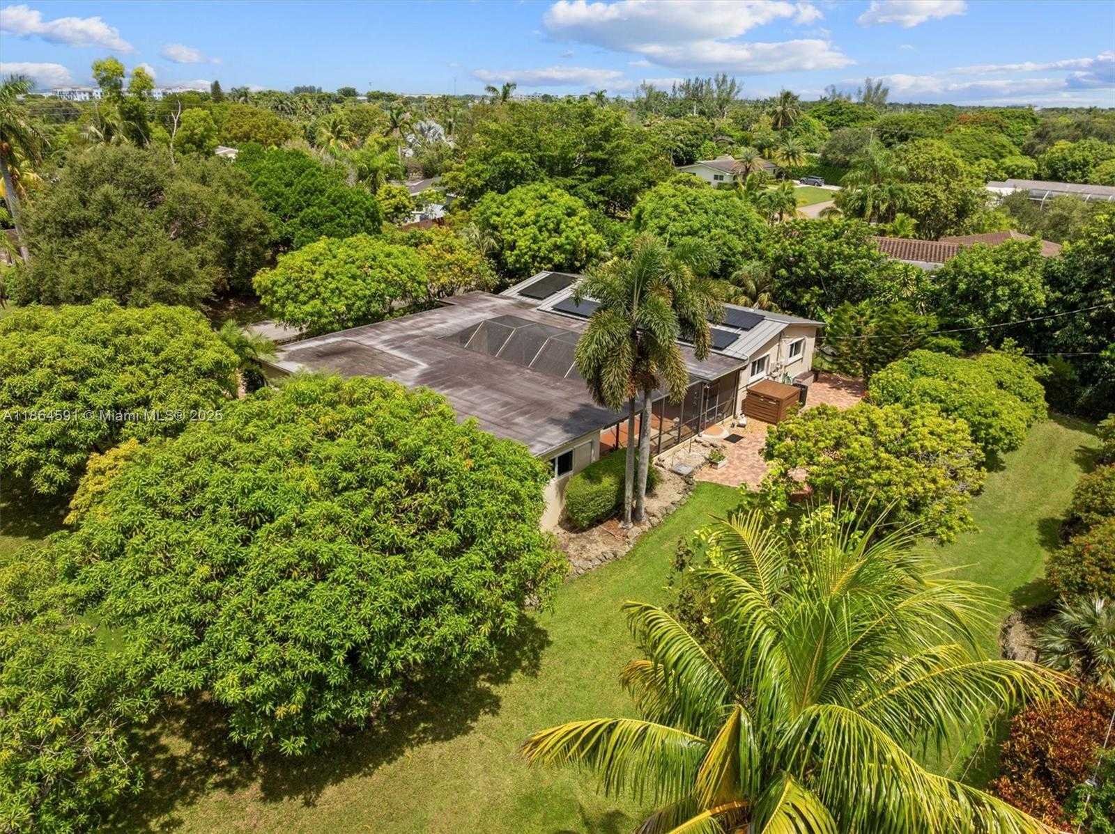 Small Image of 17625 SOUTH WEST 91ST AVE, Palmetto Bay Number 39