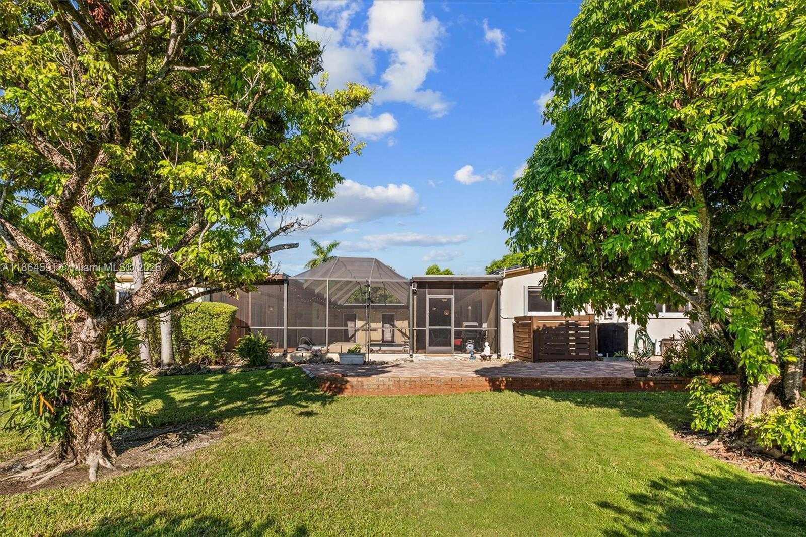 Small Image of 17625 SOUTH WEST 91ST AVE, Palmetto Bay Number 41