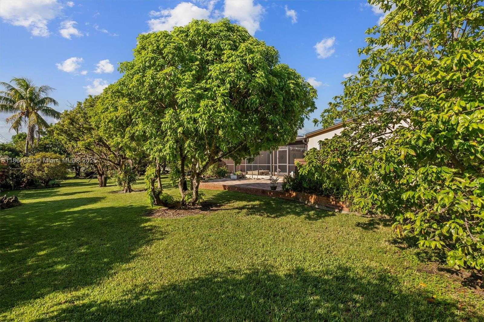 Small Image of 17625 SOUTH WEST 91ST AVE, Palmetto Bay Number 43