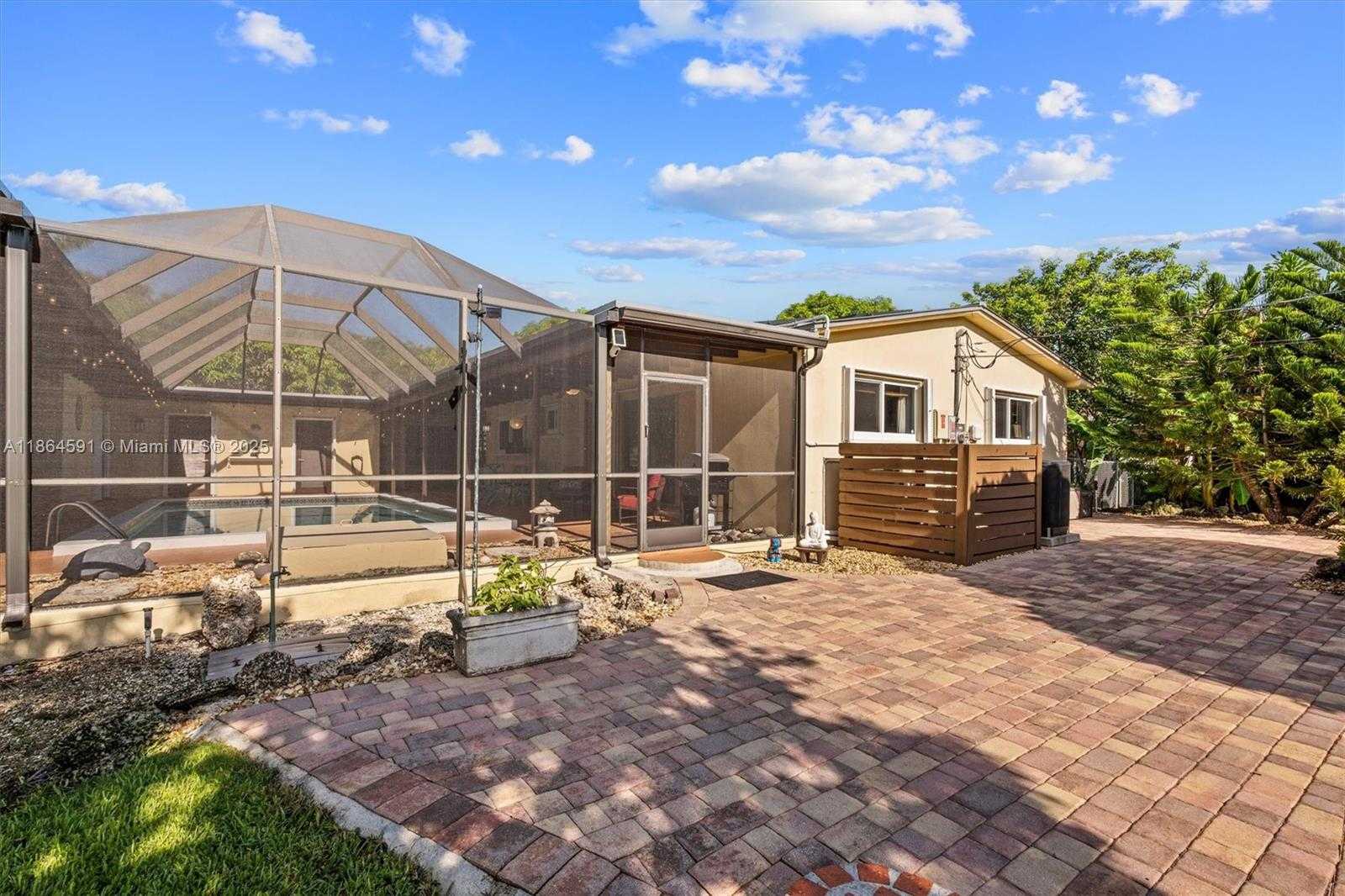 Small Image of 17625 SOUTH WEST 91ST AVE, Palmetto Bay Number 47