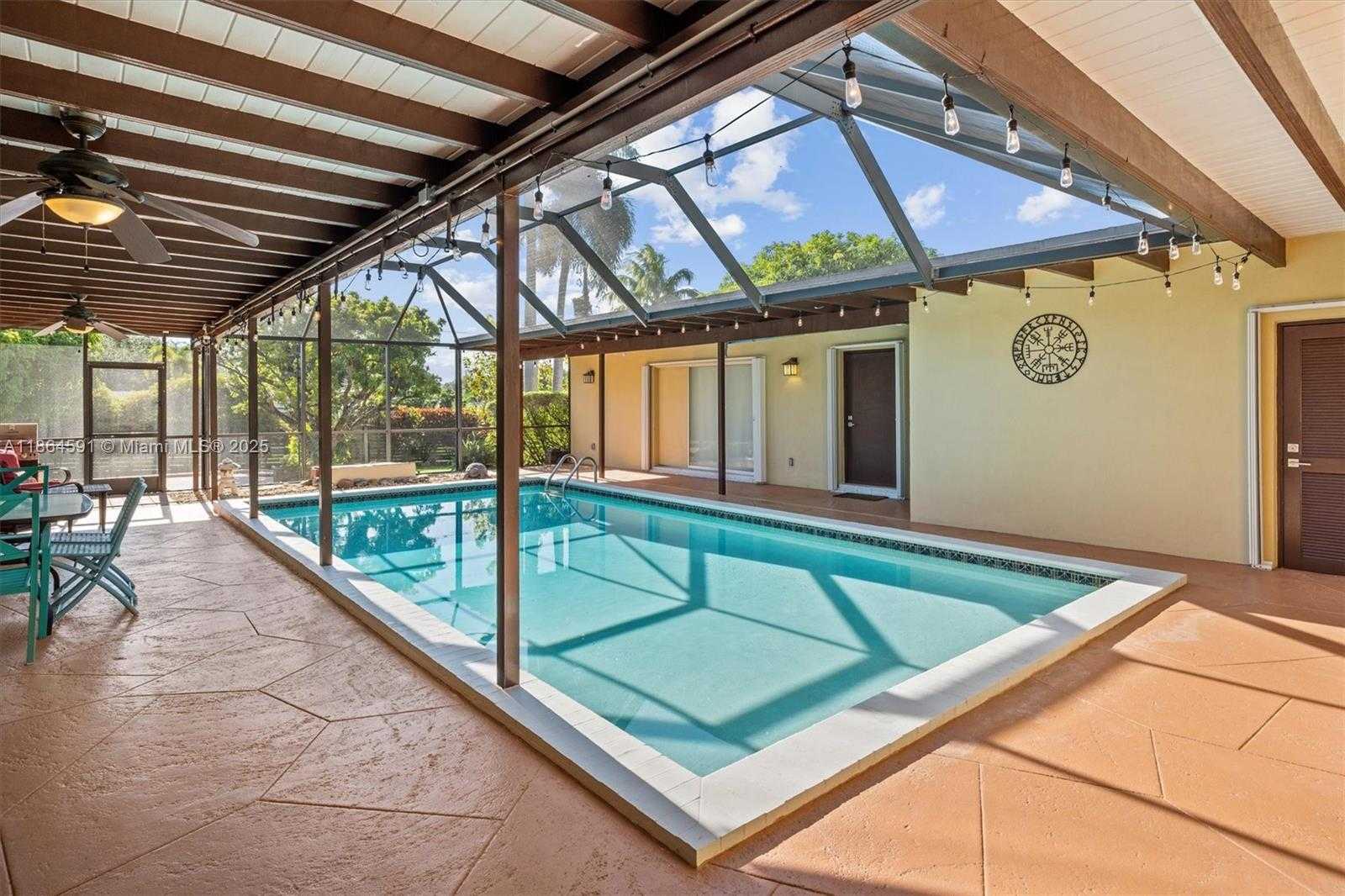 Small Image of 17625 SOUTH WEST 91ST AVE, Palmetto Bay Number 48