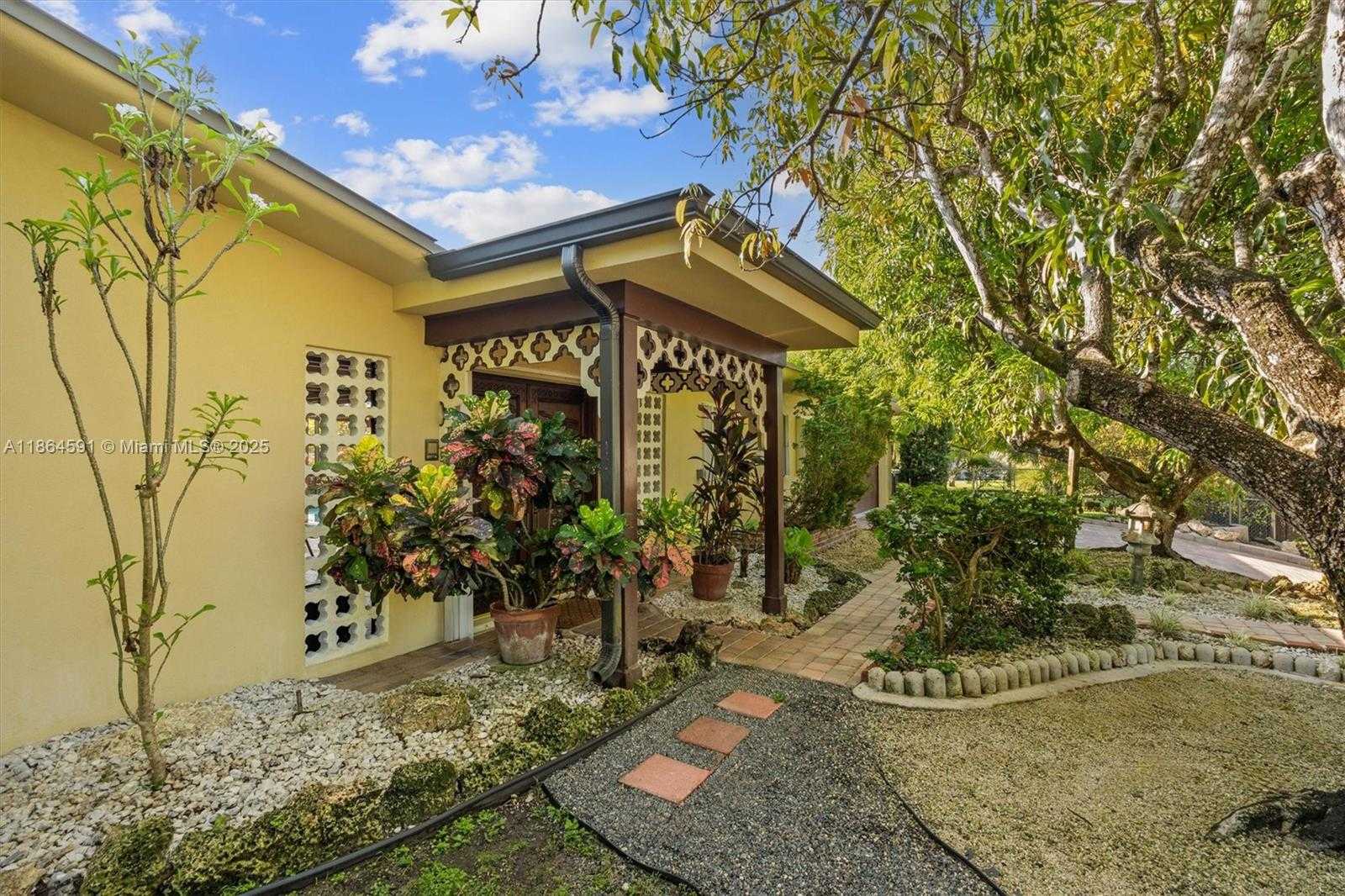 Small Image of 17625 SOUTH WEST 91ST AVE, Palmetto Bay Number 58