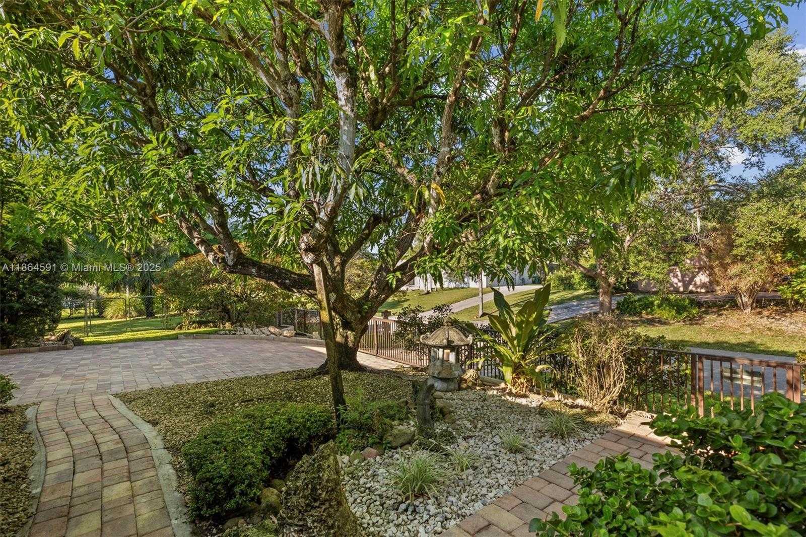 Small Image of 17625 SOUTH WEST 91ST AVE, Palmetto Bay Number 63