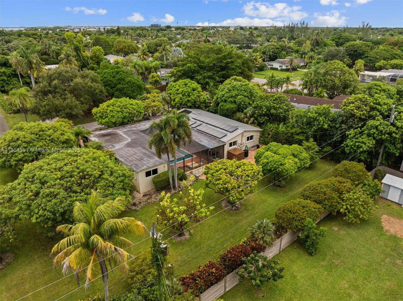 Small Image of 17625 SOUTH WEST 91ST AVE, Palmetto Bay Number 71