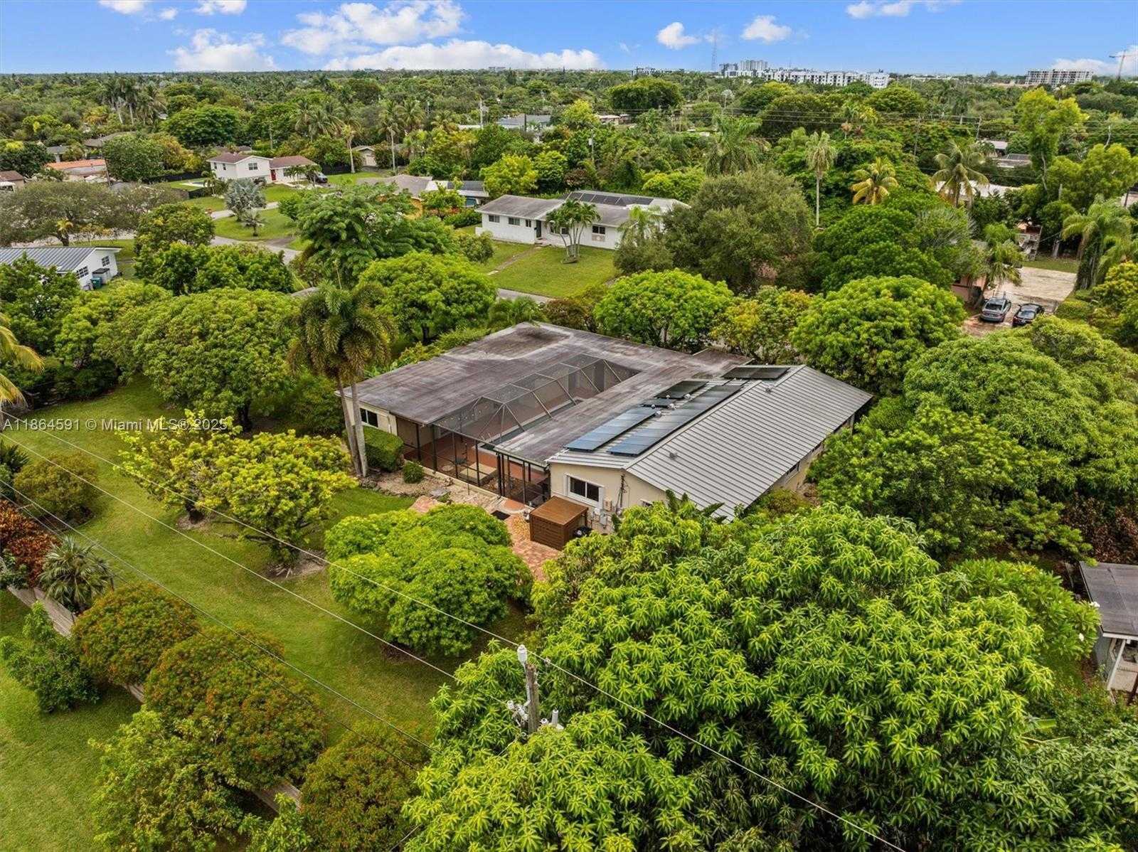 Small Image of 17625 SOUTH WEST 91ST AVE, Palmetto Bay Number 72