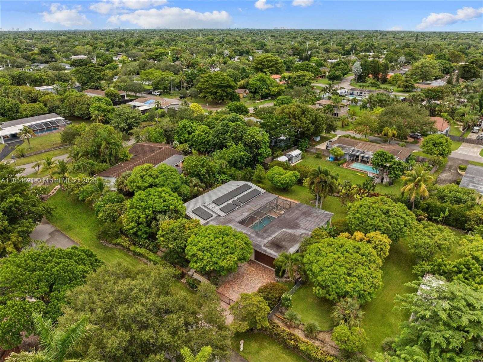 Small Image of 17625 SOUTH WEST 91ST AVE, Palmetto Bay Number 75