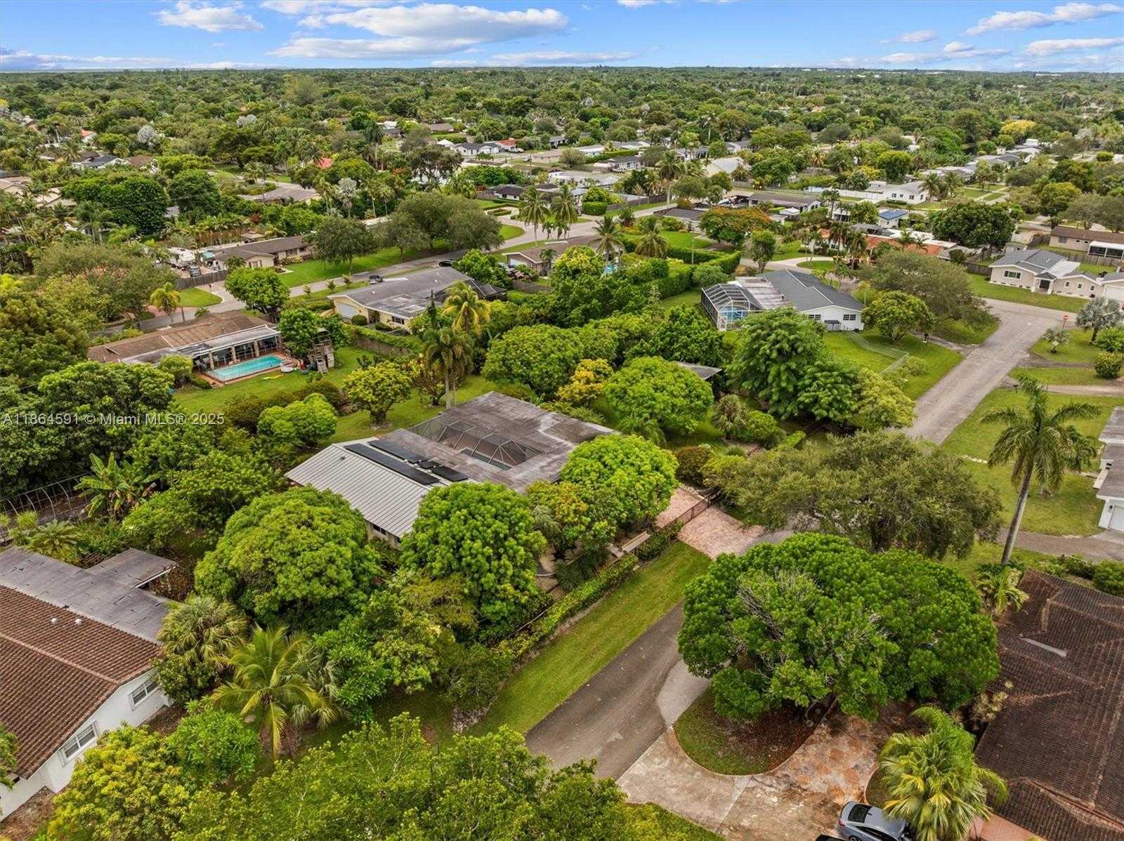 Small Image of 17625 SOUTH WEST 91ST AVE, Palmetto Bay Number 76