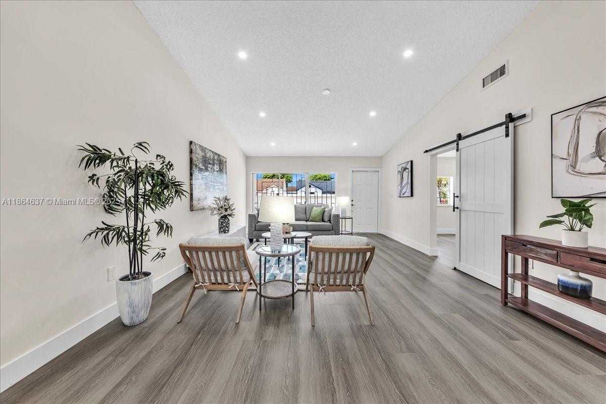 Small Image of 20327 NORTH WEST 33RD AVE, Miami Gardens Number 12