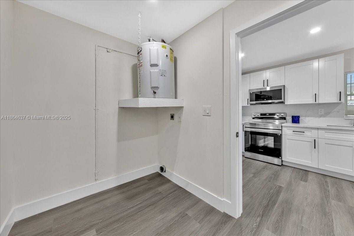 Small Image of 20327 NORTH WEST 33RD AVE, Miami Gardens Number 25
