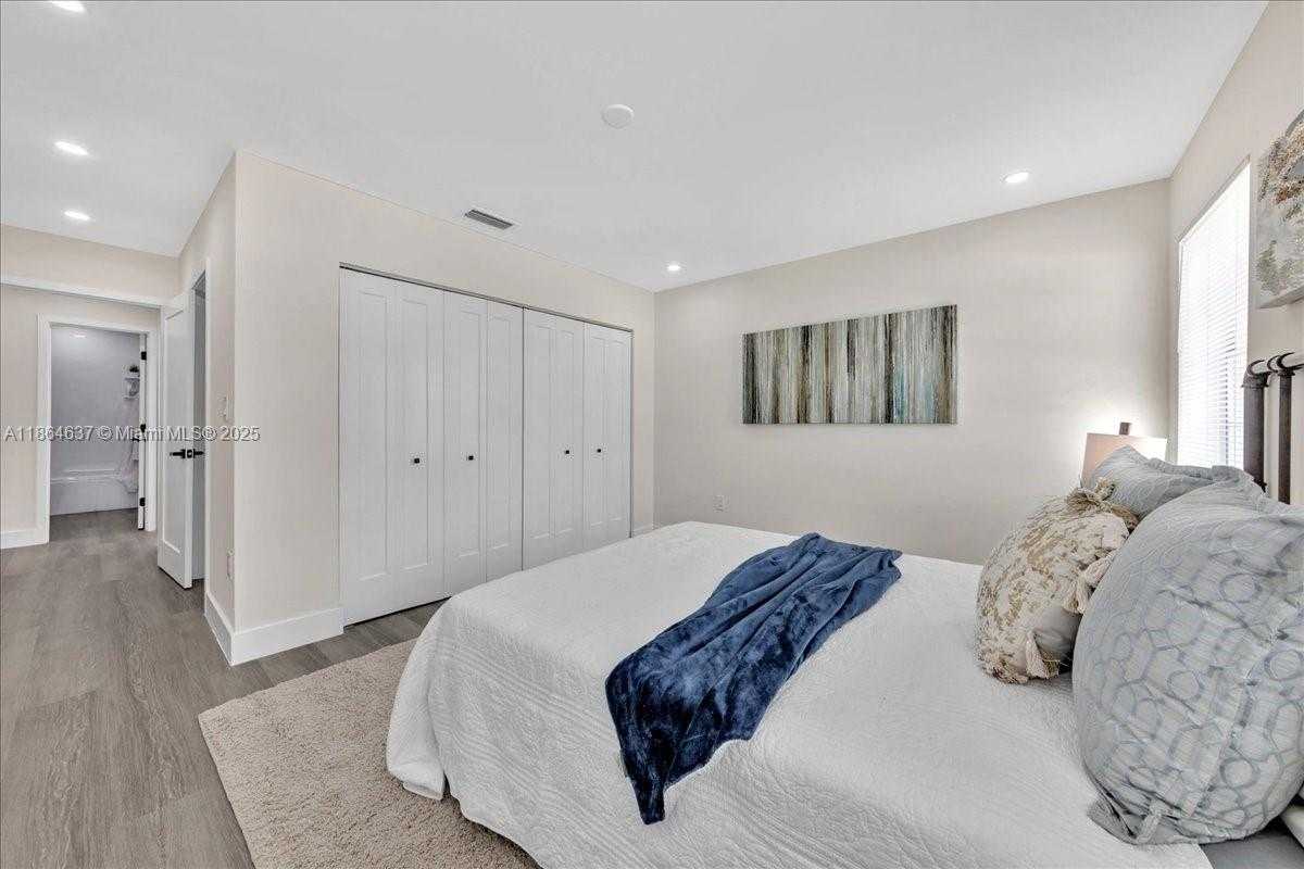 Small Image of 20327 NORTH WEST 33RD AVE, Miami Gardens Number 30