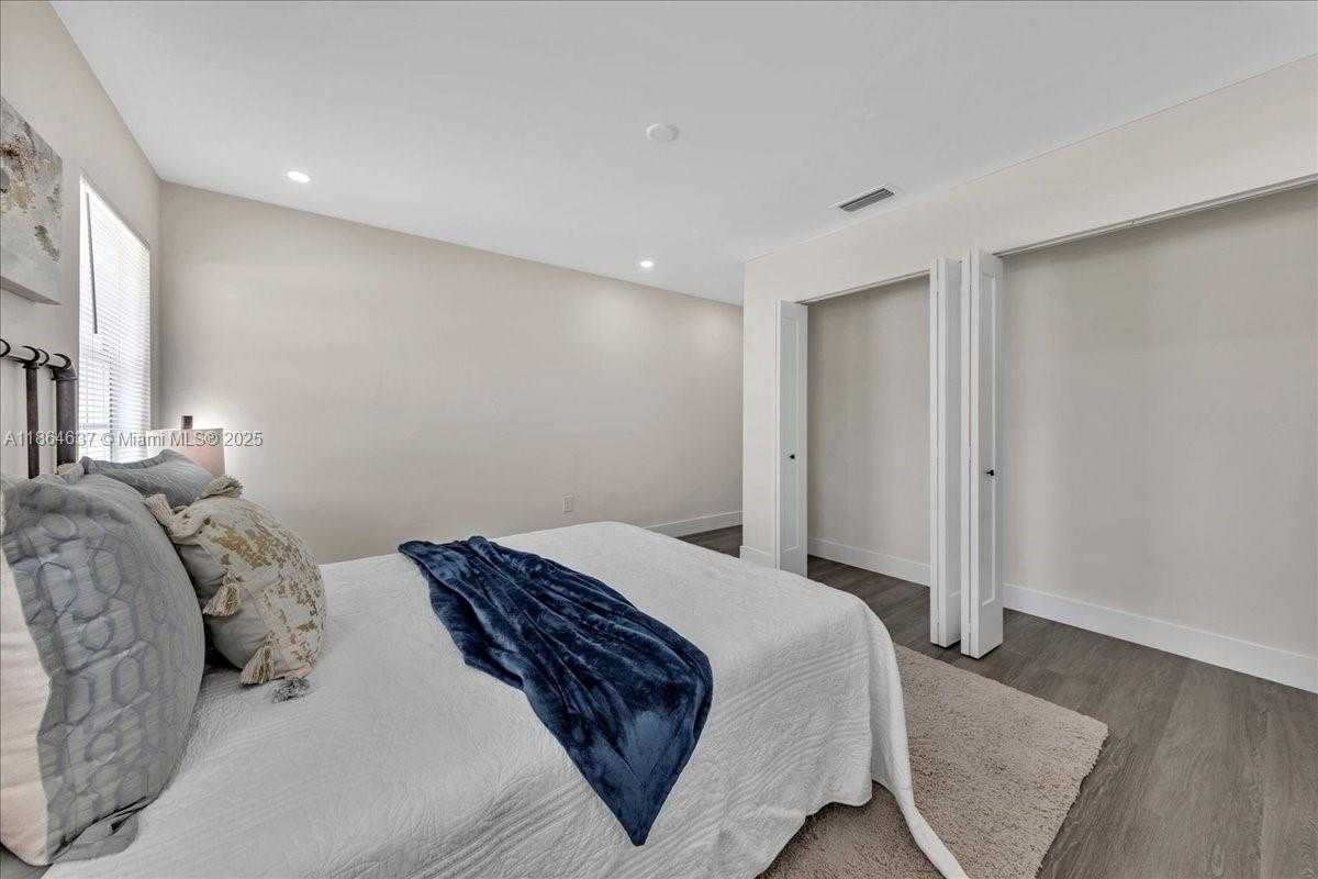 Small Image of 20327 NORTH WEST 33RD AVE, Miami Gardens Number 32
