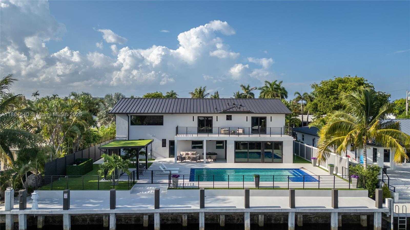 Small Image of 3224 NORTH EAST 42ND CT, Fort Lauderdale Number 4