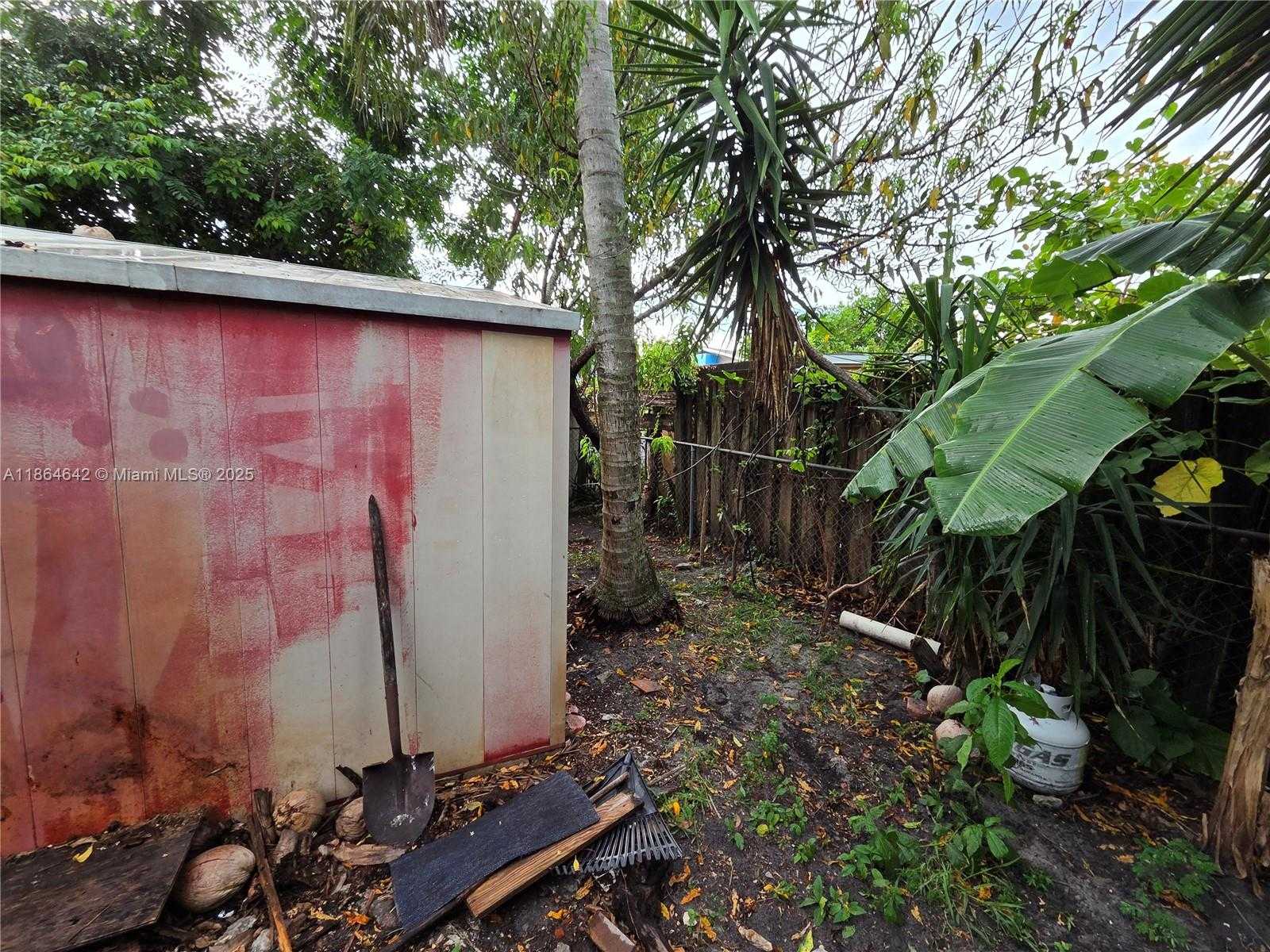 Small Image of 3433 SOUTH WEST 12TH PL, Fort Lauderdale Number 17