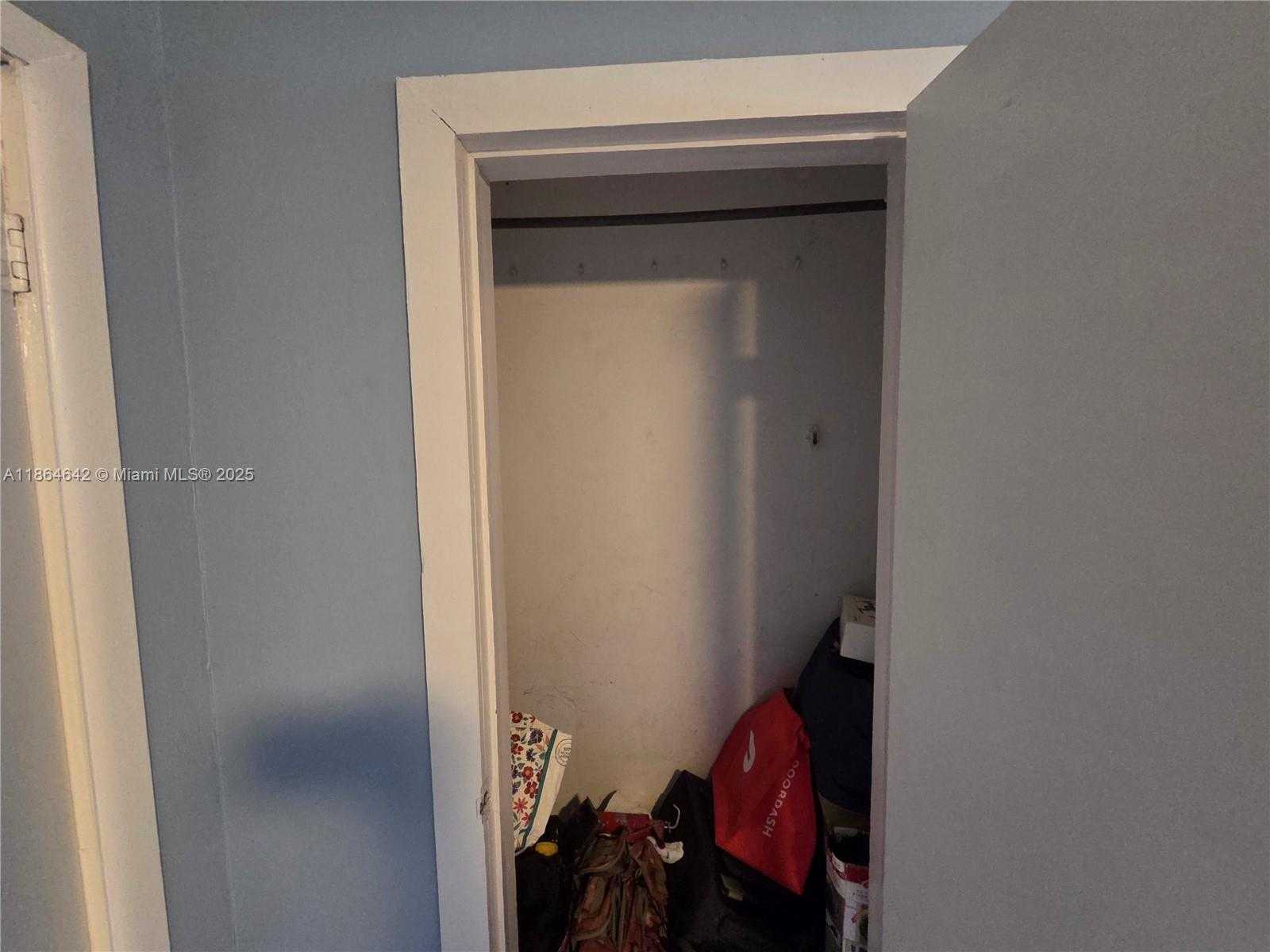 Small Image of 3433 SOUTH WEST 12TH PL, Fort Lauderdale Number 20