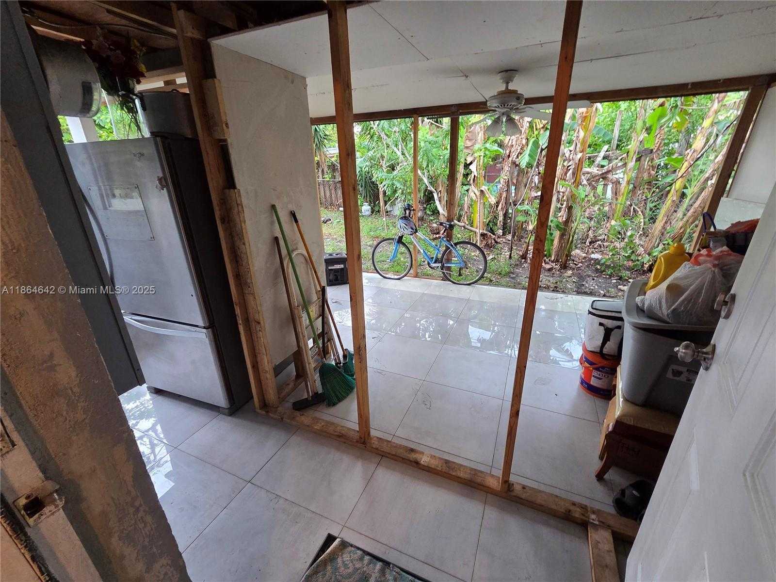 Small Image of 3433 SOUTH WEST 12TH PL, Fort Lauderdale Number 27