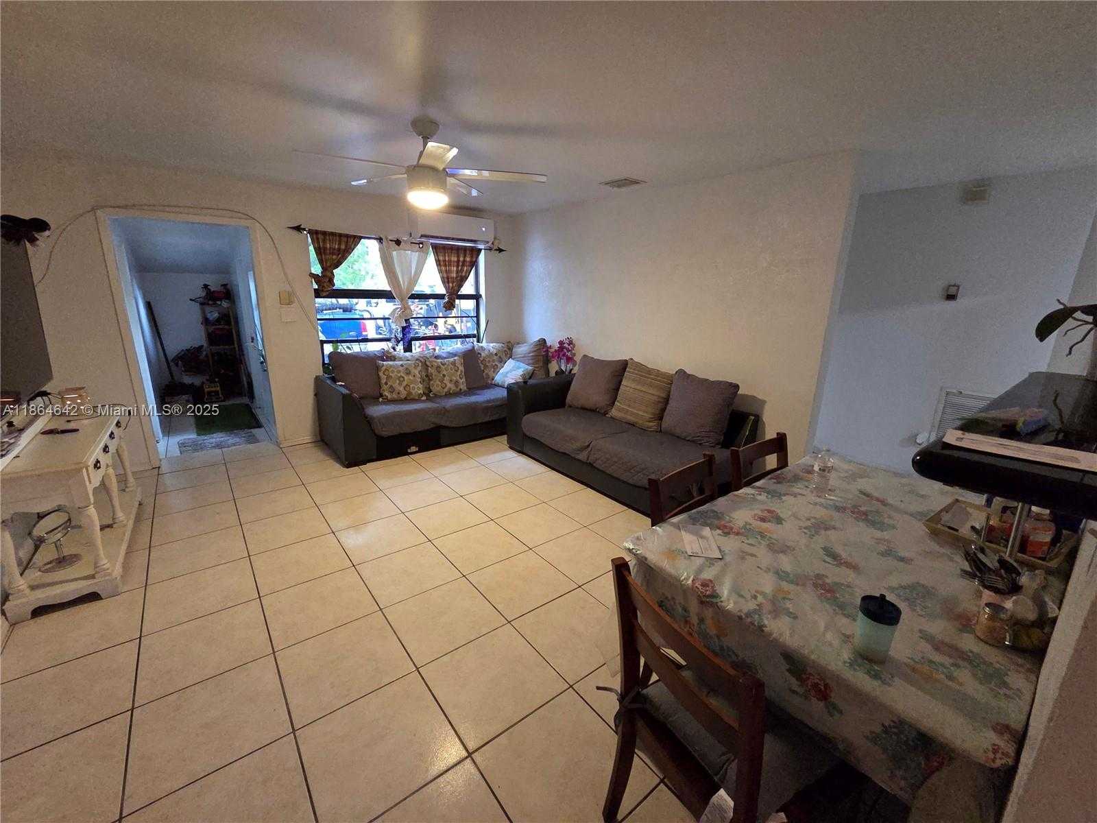 Small Image of 3433 SOUTH WEST 12TH PL, Fort Lauderdale Number 3