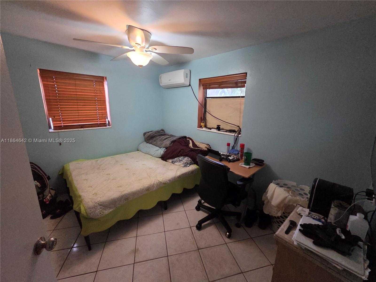 Small Image of 3433 SOUTH WEST 12TH PL, Fort Lauderdale Number 30