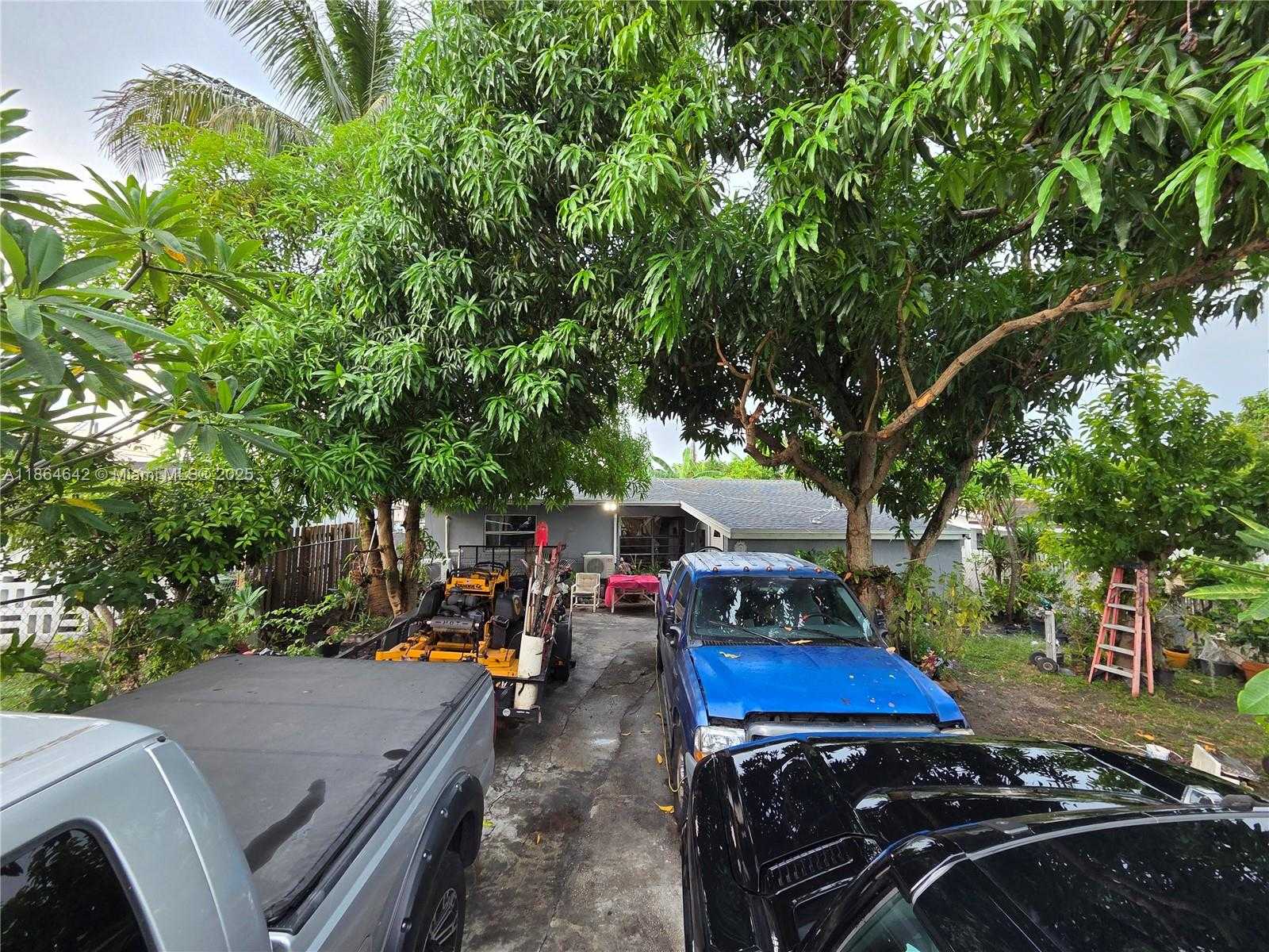 Small Image of 3433 SOUTH WEST 12TH PL, Fort Lauderdale Number 52
