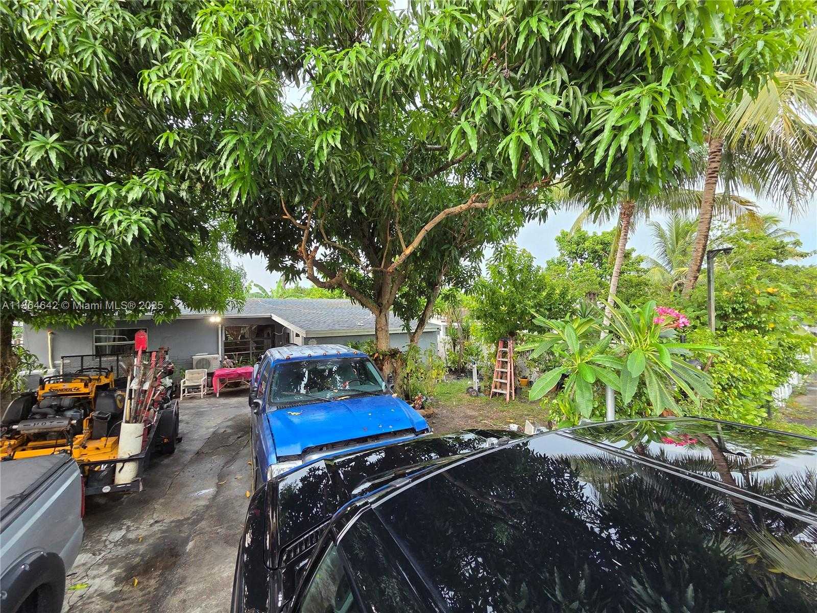 Small Image of 3433 SOUTH WEST 12TH PL, Fort Lauderdale Number 54