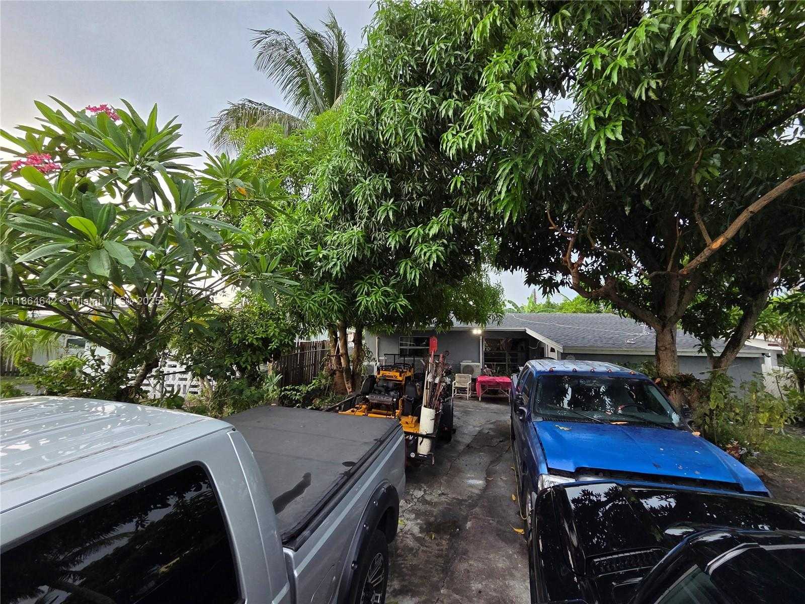 Small Image of 3433 SOUTH WEST 12TH PL, Fort Lauderdale Number 55