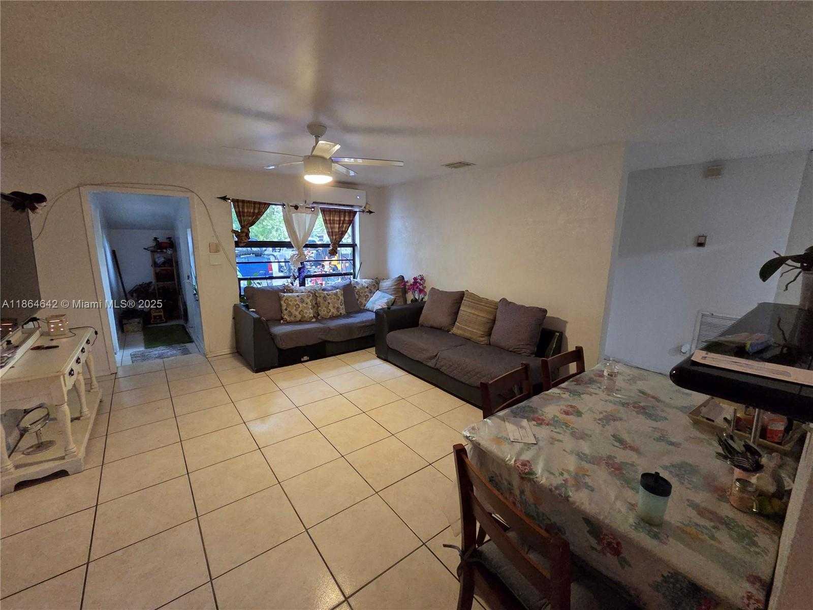 Small Image of 3433 SOUTH WEST 12TH PL, Fort Lauderdale Number 9