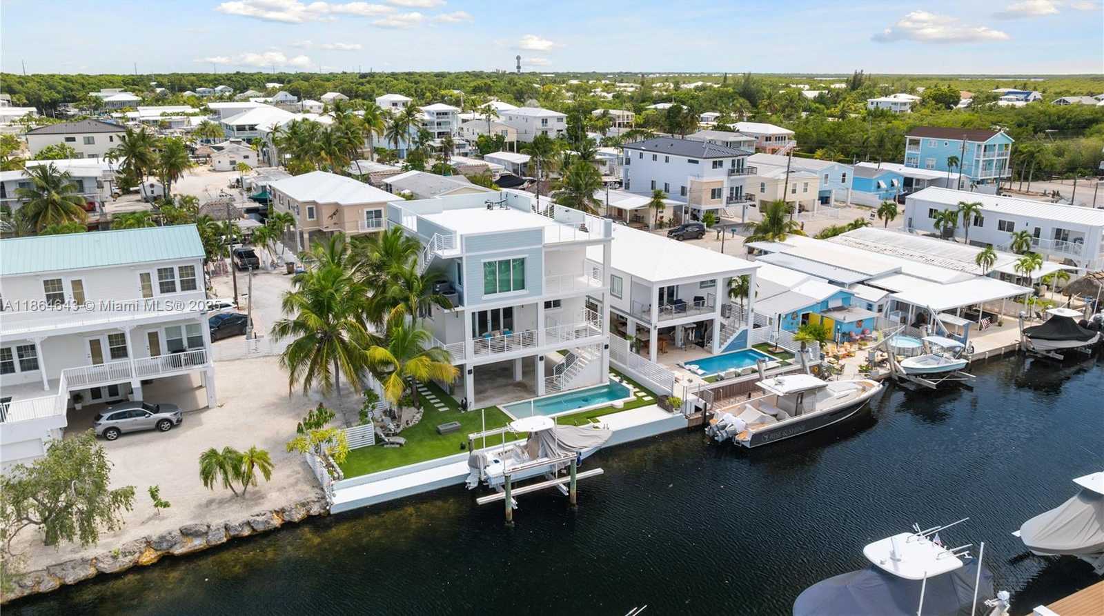 Small Image of 705 GARDEN STATE LN, Key Largo Number 10