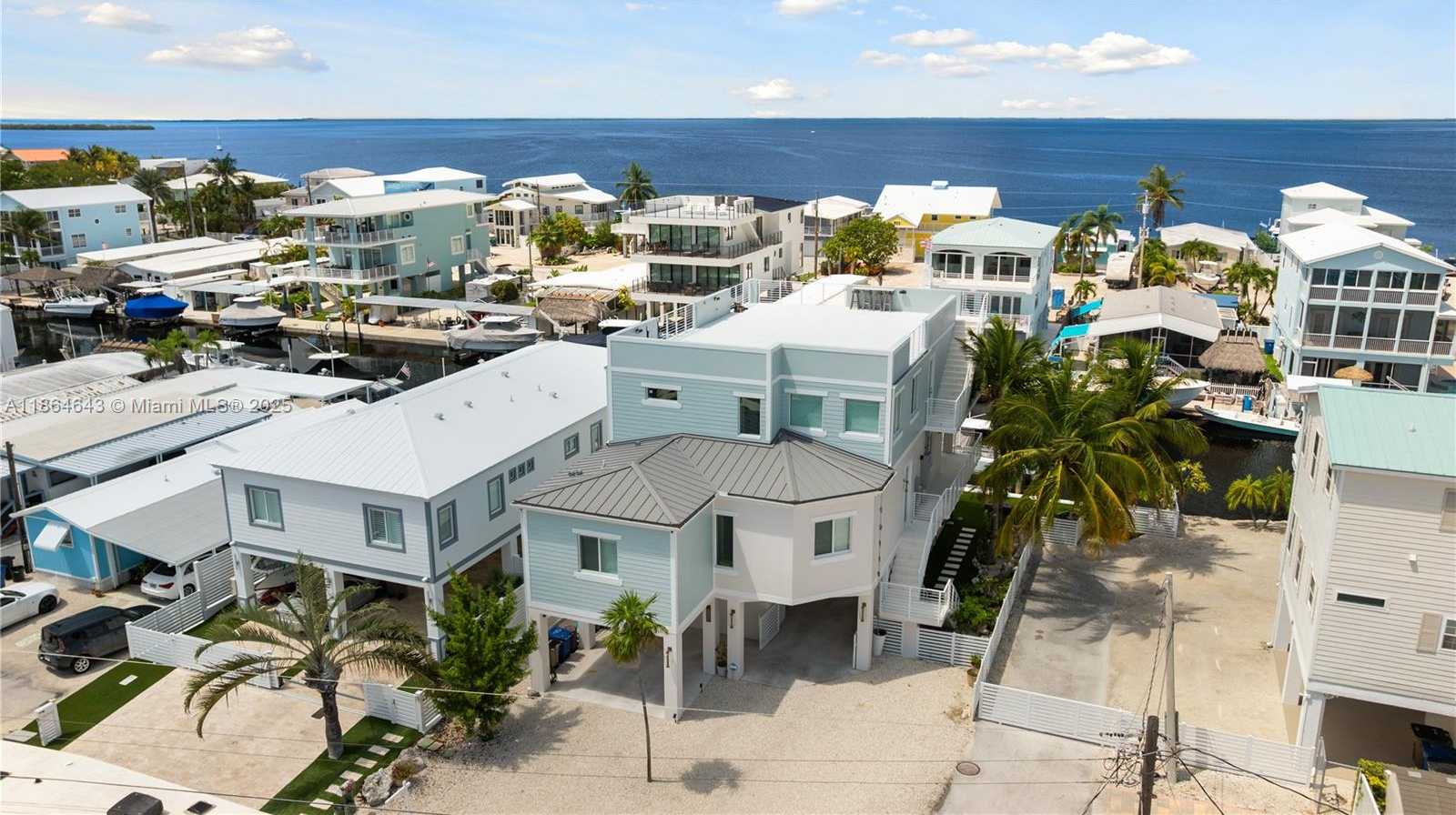 Small Image of 705 GARDEN STATE LN, Key Largo Number 16