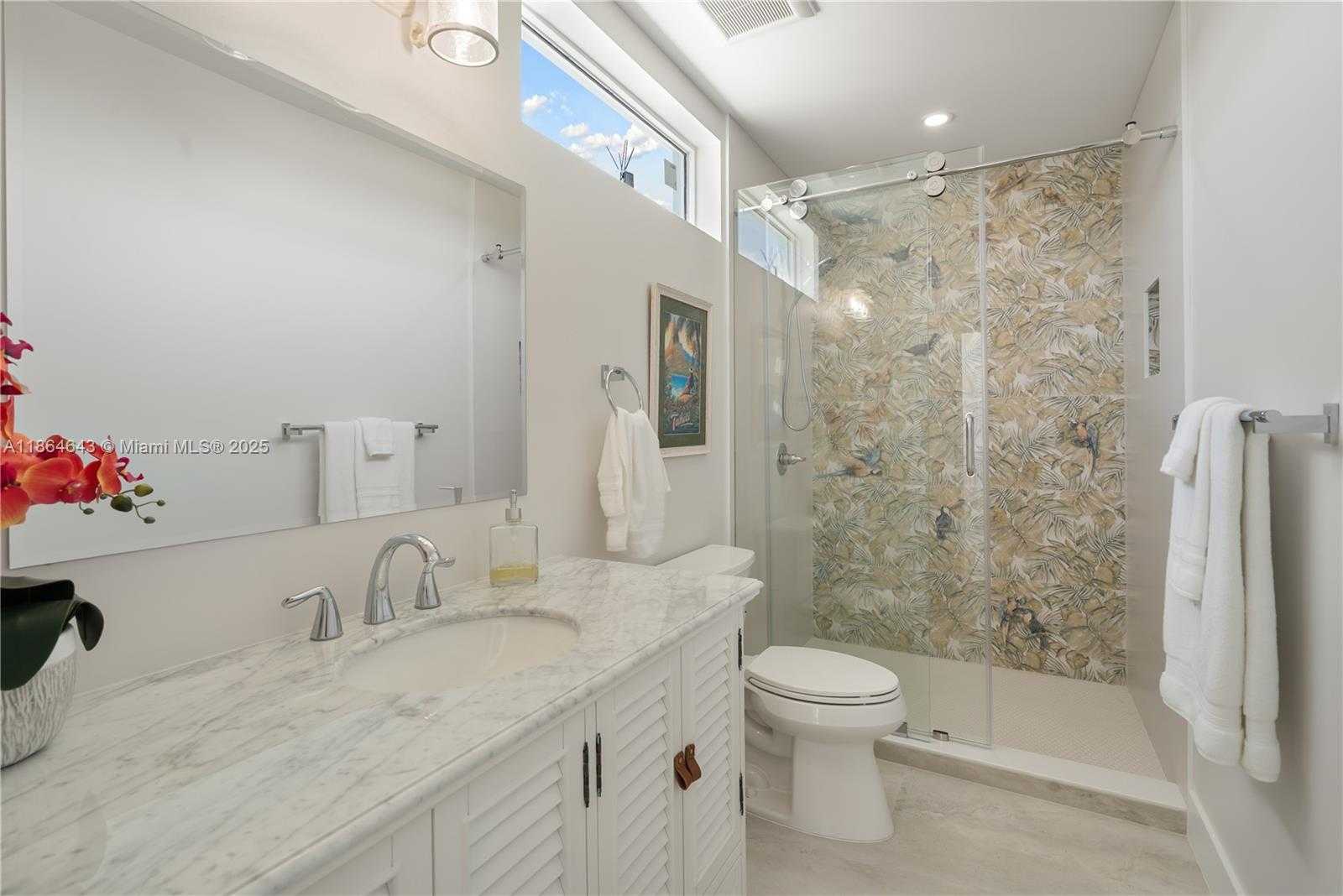 Small Image of 705 GARDEN STATE LN, Key Largo Number 39