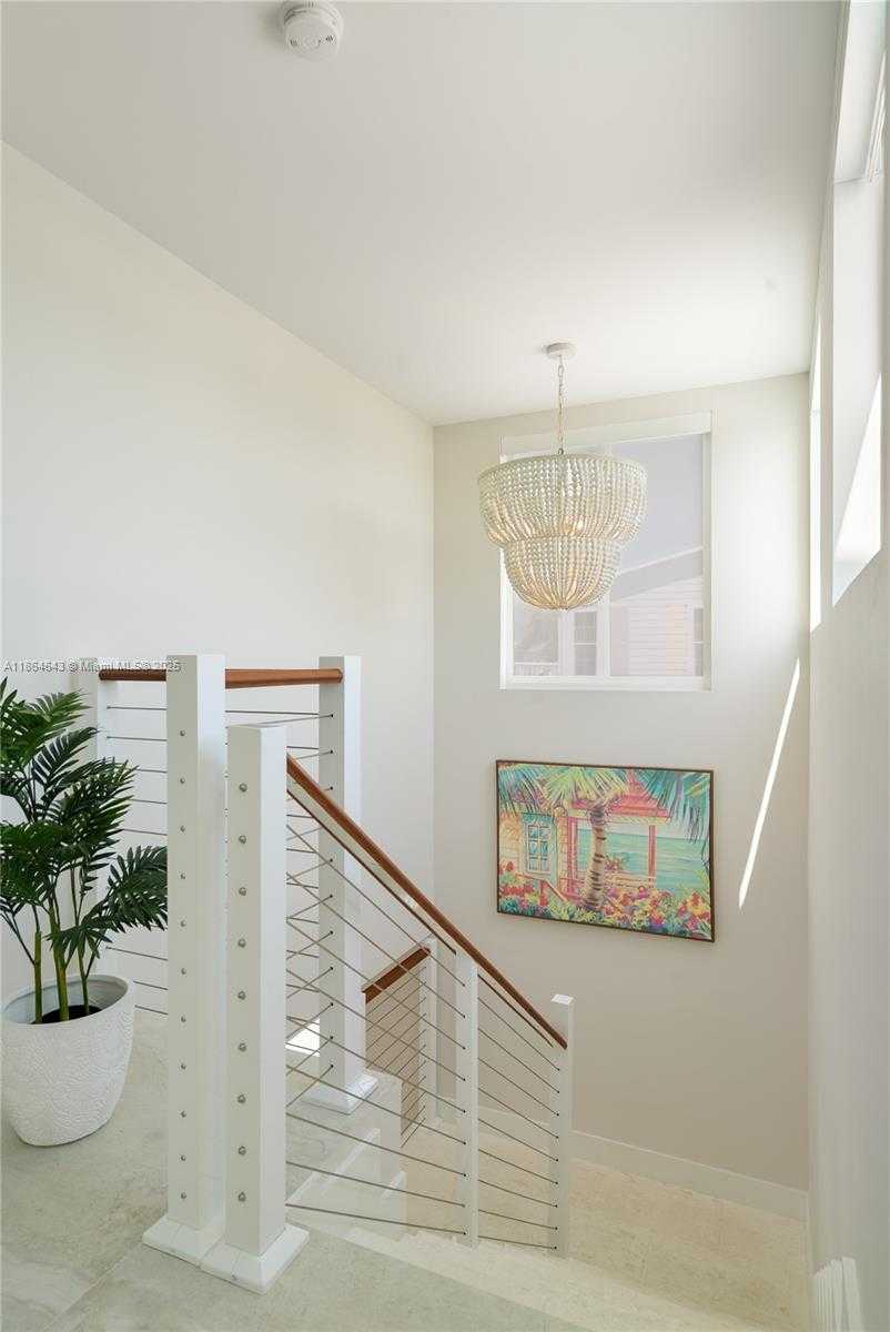 Small Image of 705 GARDEN STATE LN, Key Largo Number 41