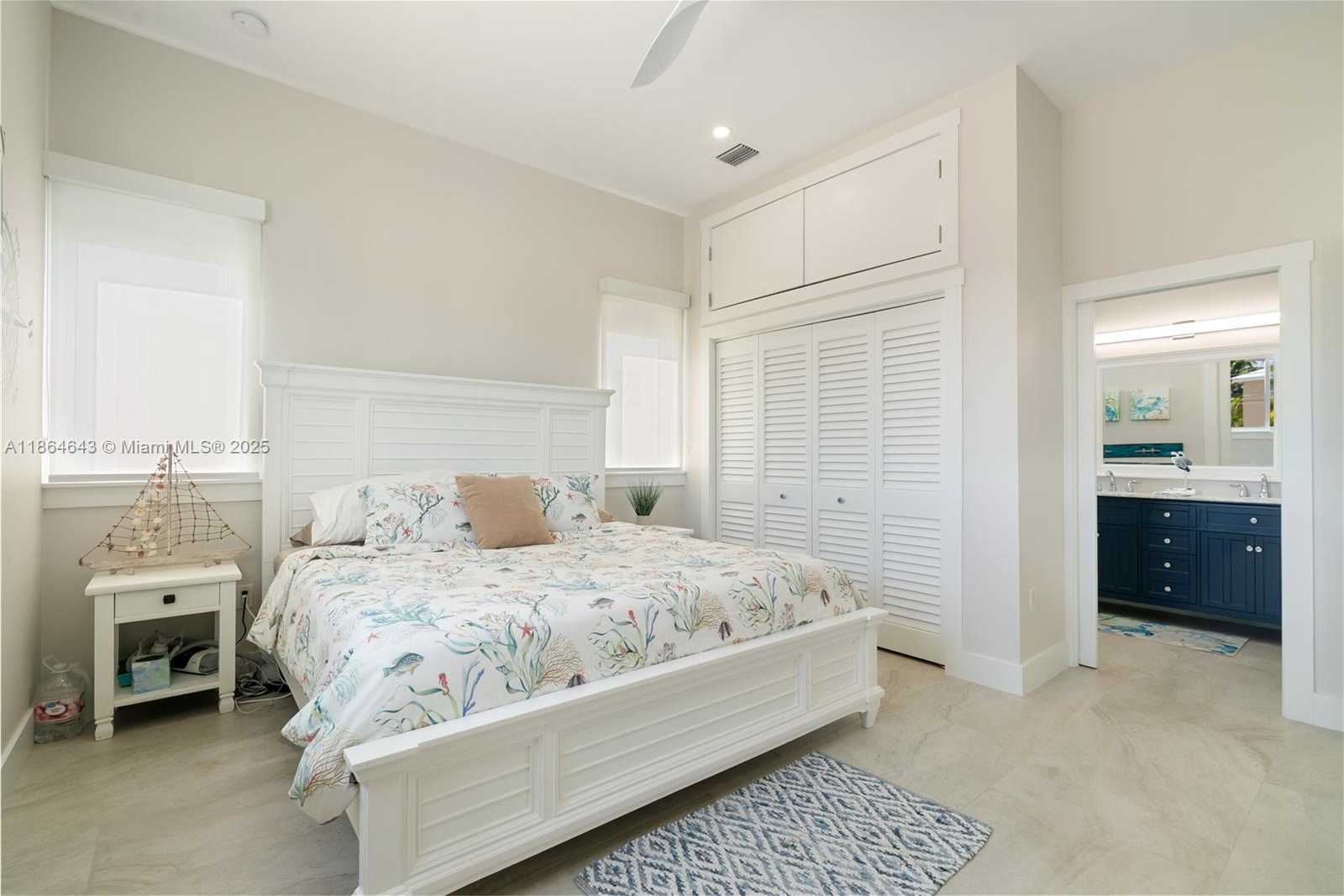 Small Image of 705 GARDEN STATE LN, Key Largo Number 42