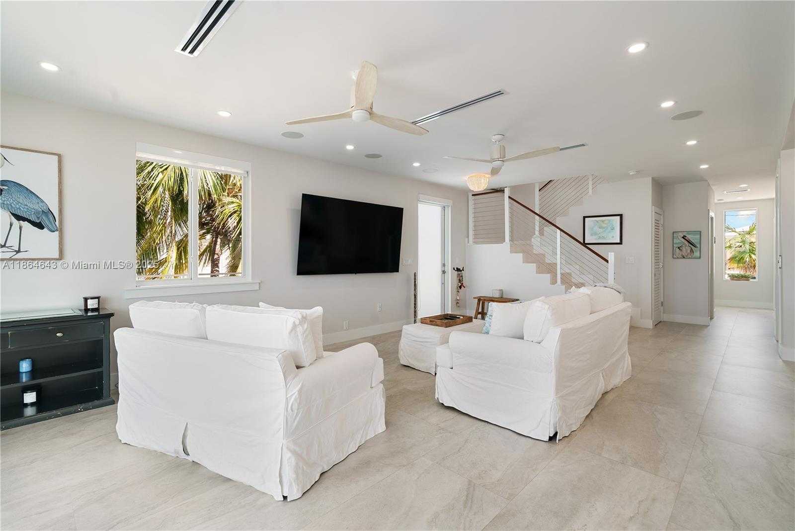 Small Image of 705 GARDEN STATE LN, Key Largo Number 50