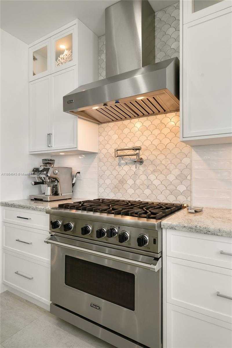 Small Image of 705 GARDEN STATE LN, Key Largo Number 53