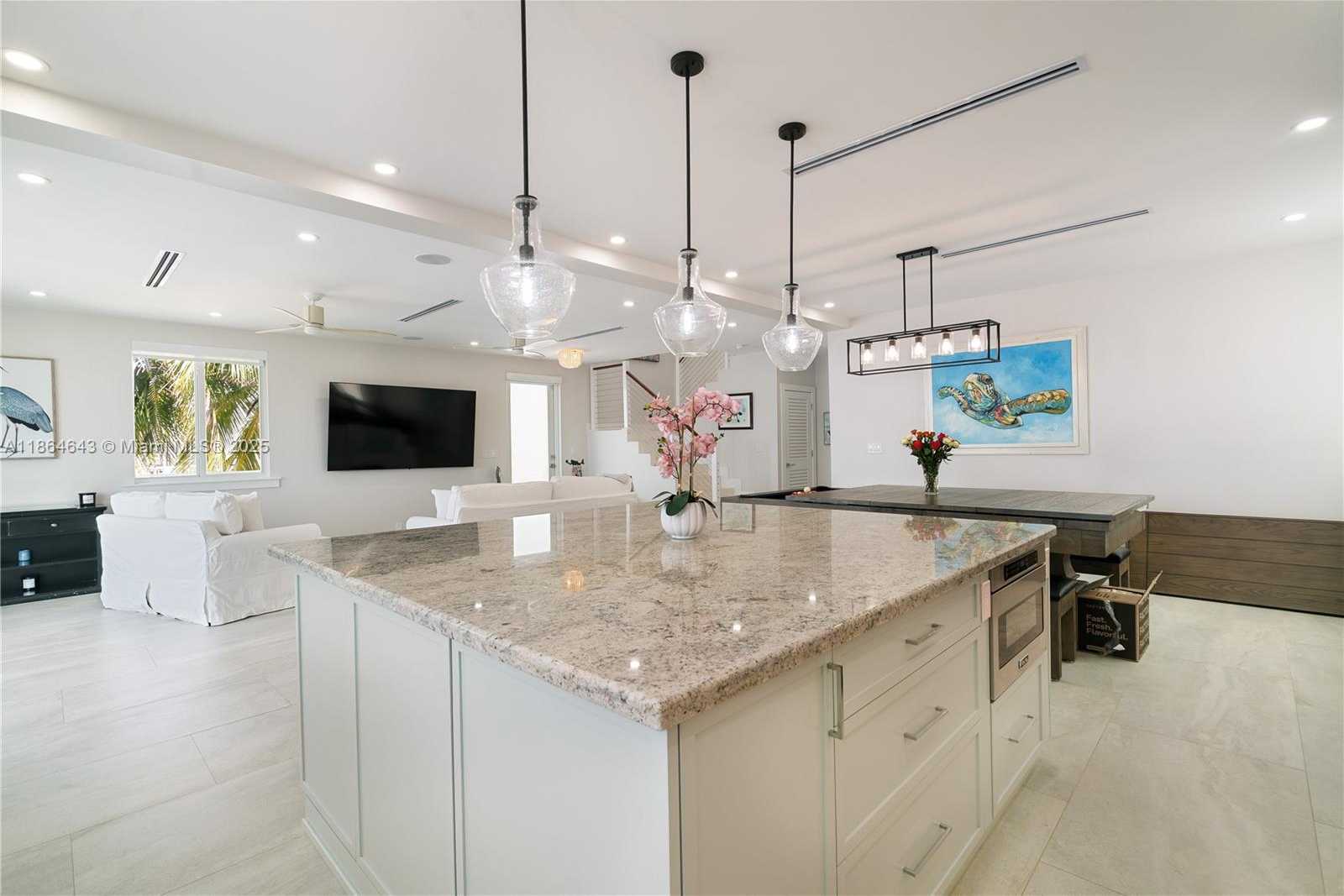 Small Image of 705 GARDEN STATE LN, Key Largo Number 54