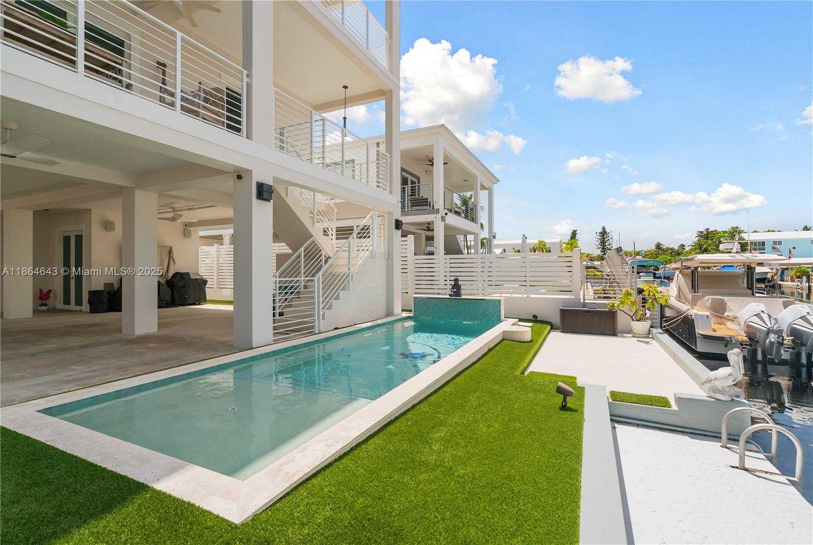Small Image of 705 GARDEN STATE LN, Key Largo Number 58