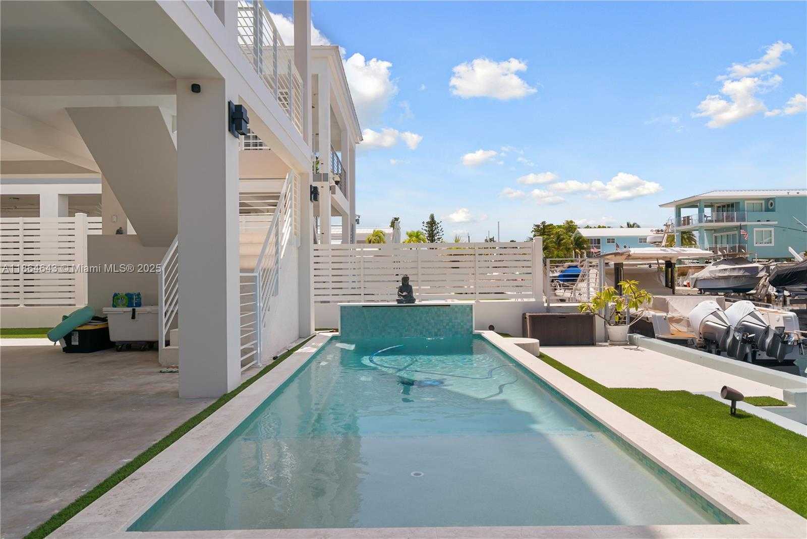 Small Image of 705 GARDEN STATE LN, Key Largo Number 61