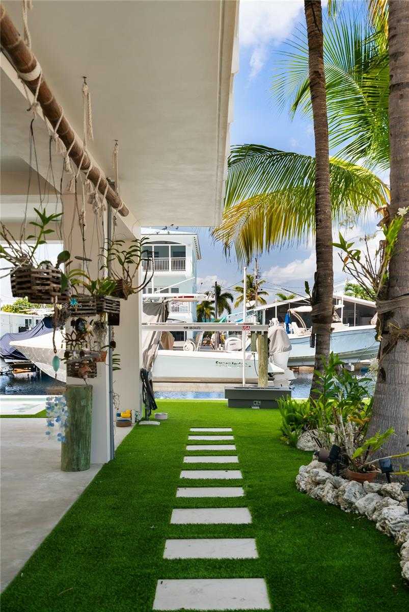 Small Image of 705 GARDEN STATE LN, Key Largo Number 63