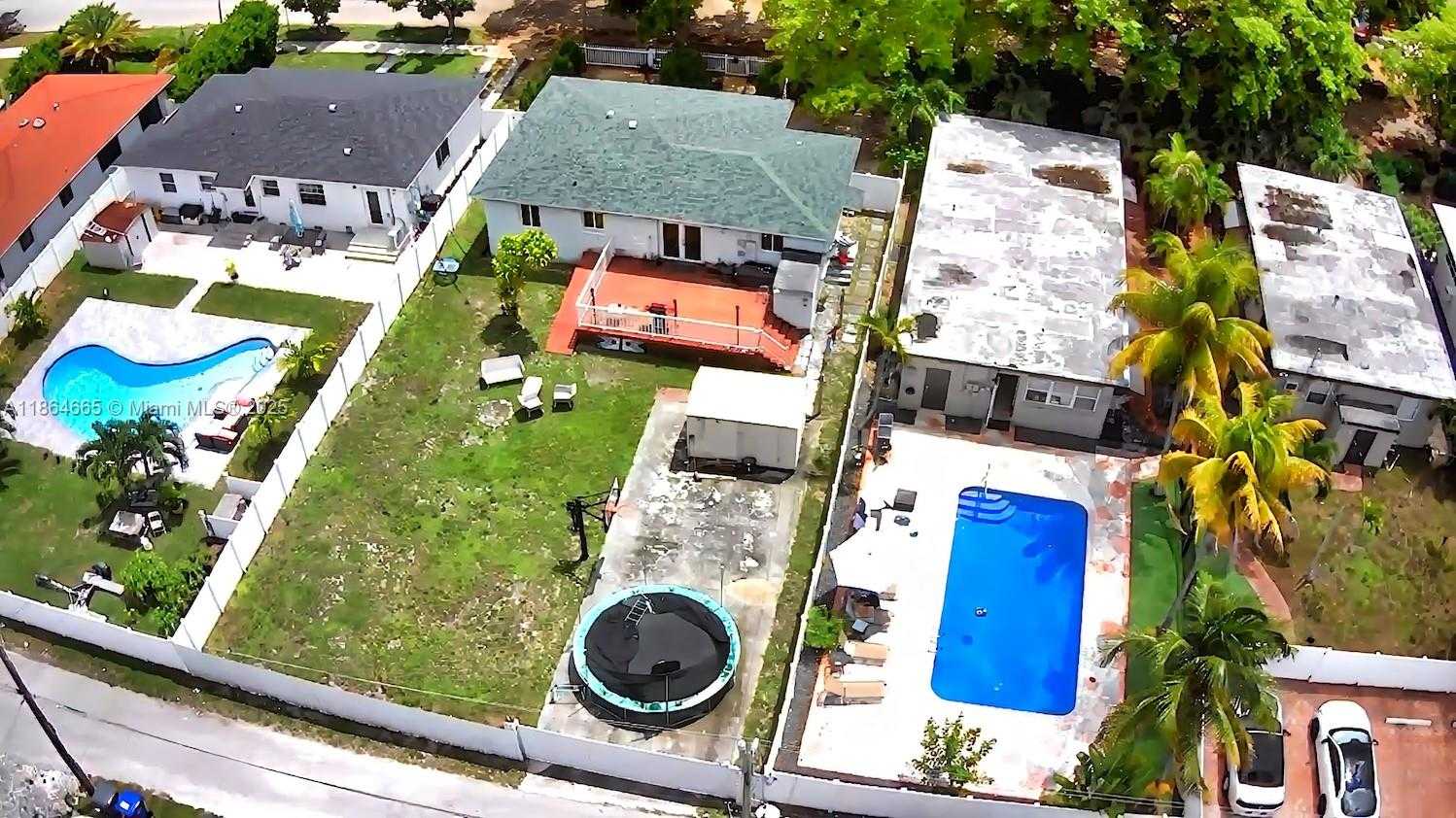 Small Image of 1923 DEWEY ST, Hollywood Number 23
