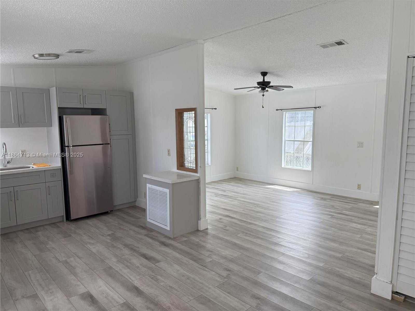 Small Image of 19800 SOUTH WEST 180TH AVE, Miami Number 6