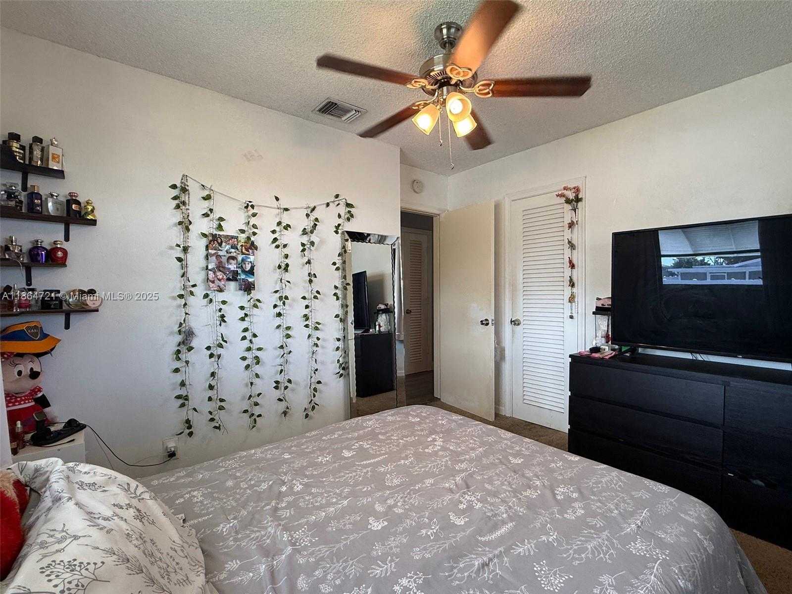 Small Image of 2701 NORTH WEST 52ND CT, Tamarac Number 27