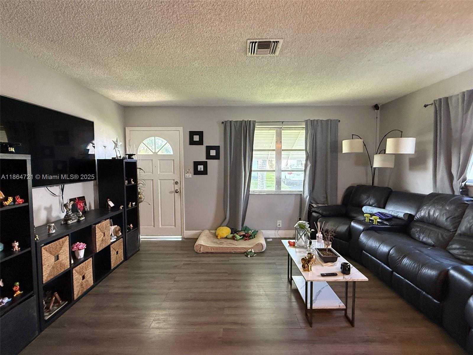 Small Image of 2701 NORTH WEST 52ND CT, Tamarac Number 9