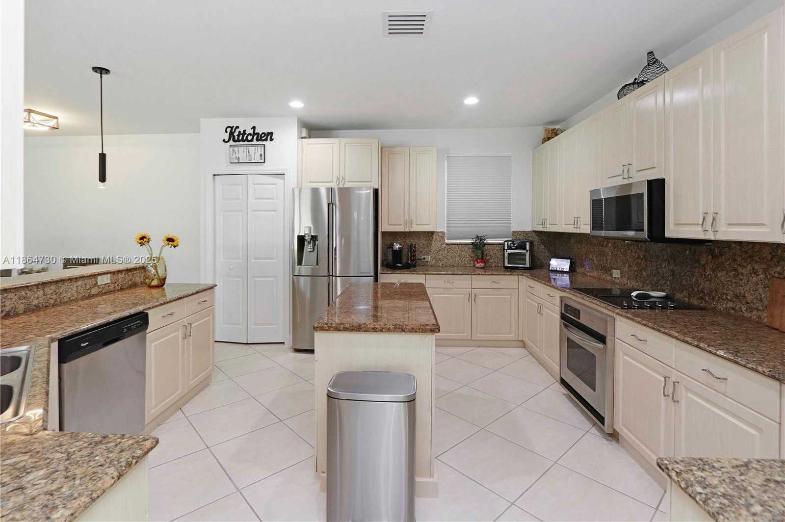 Small Image of 3940 SOUTH WEST 144TH TER, Miramar Number 16