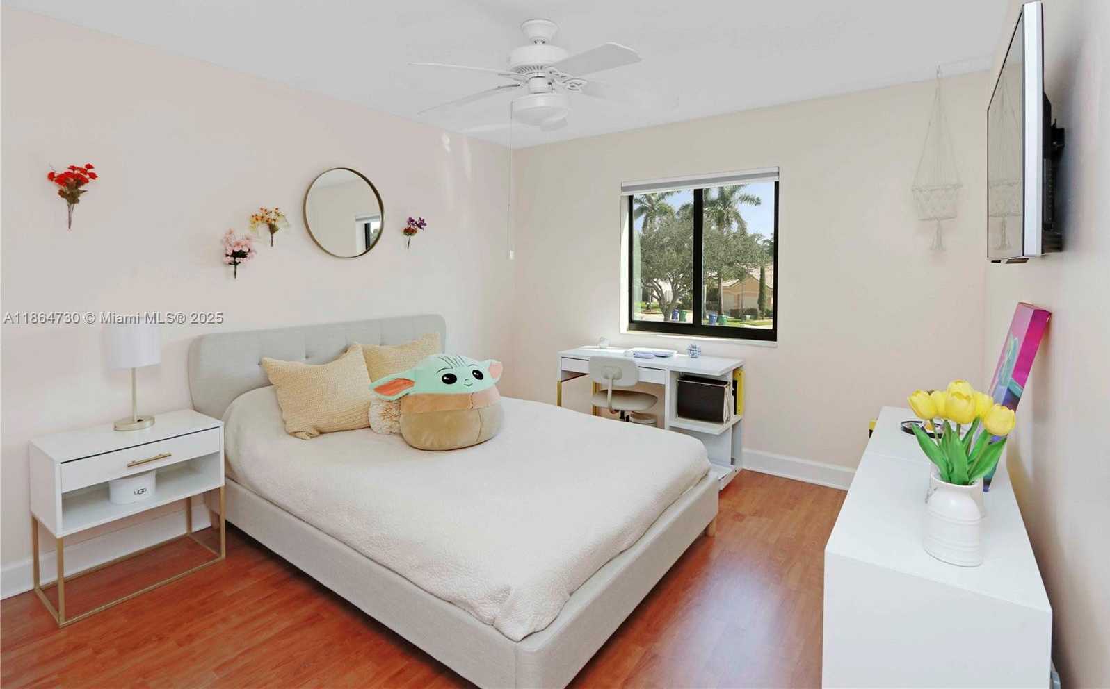 Small Image of 3940 SOUTH WEST 144TH TER, Miramar Number 35