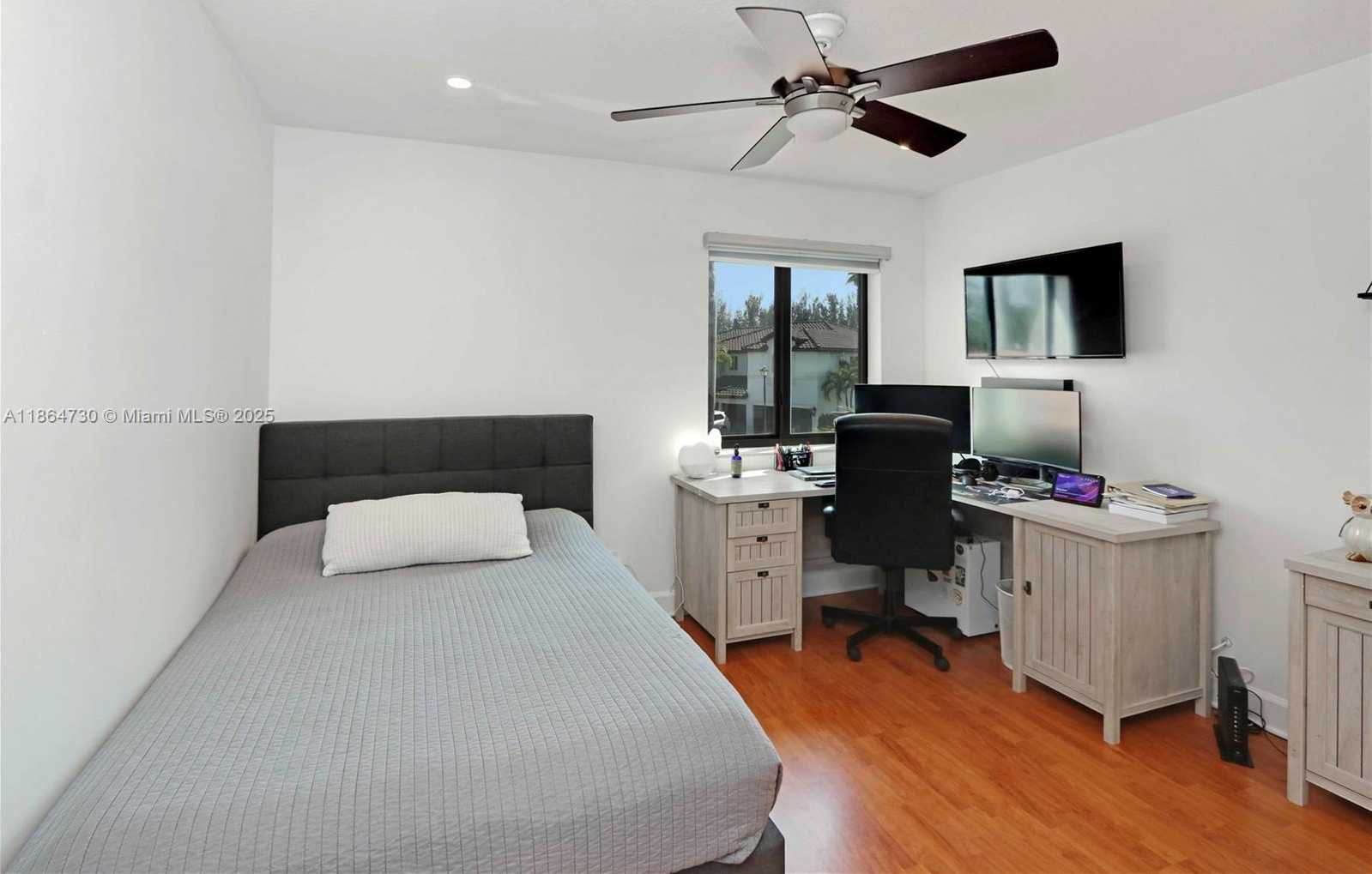 Small Image of 3940 SOUTH WEST 144TH TER, Miramar Number 37