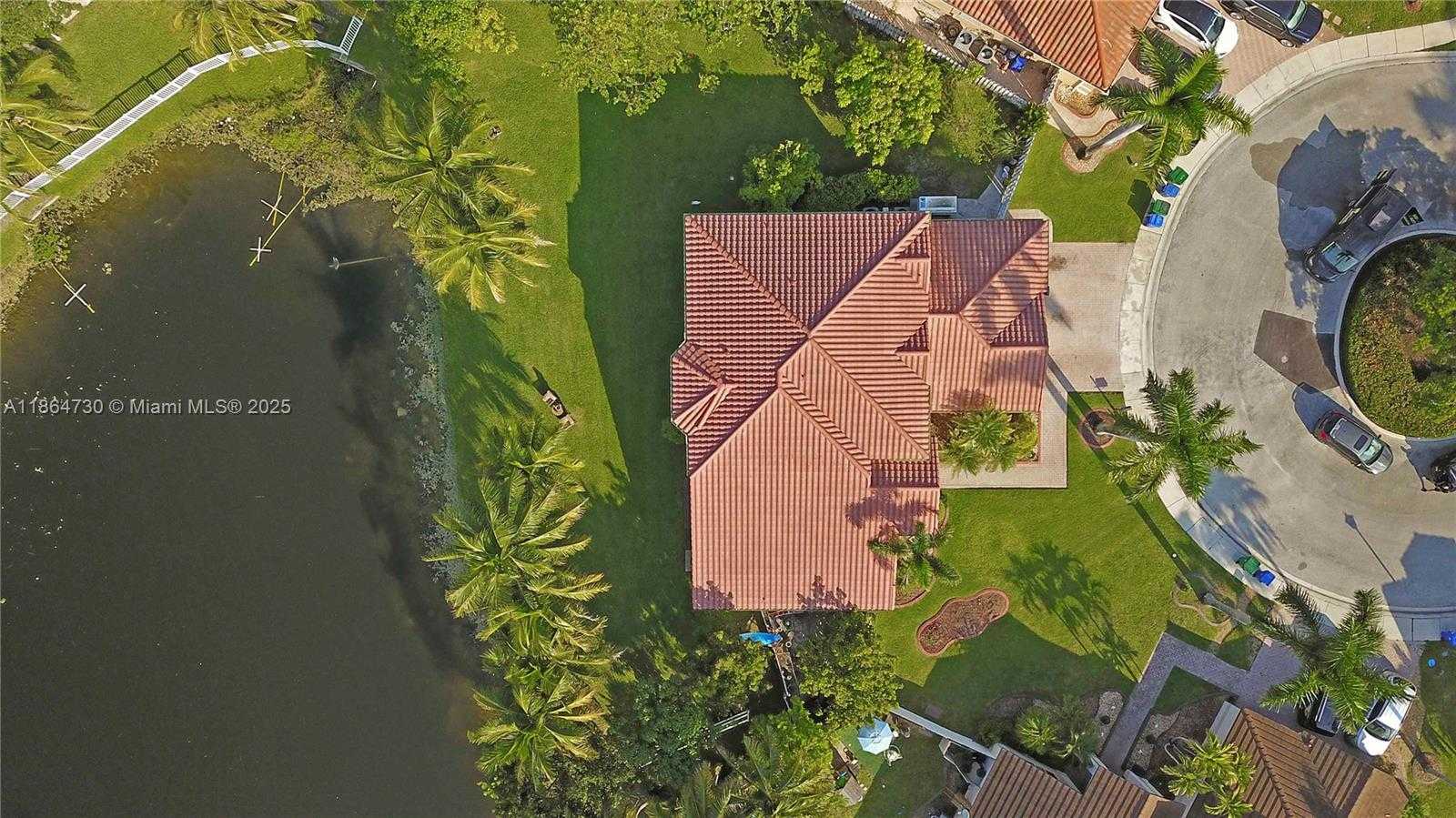 Small Image of 3940 SOUTH WEST 144TH TER, Miramar Number 7