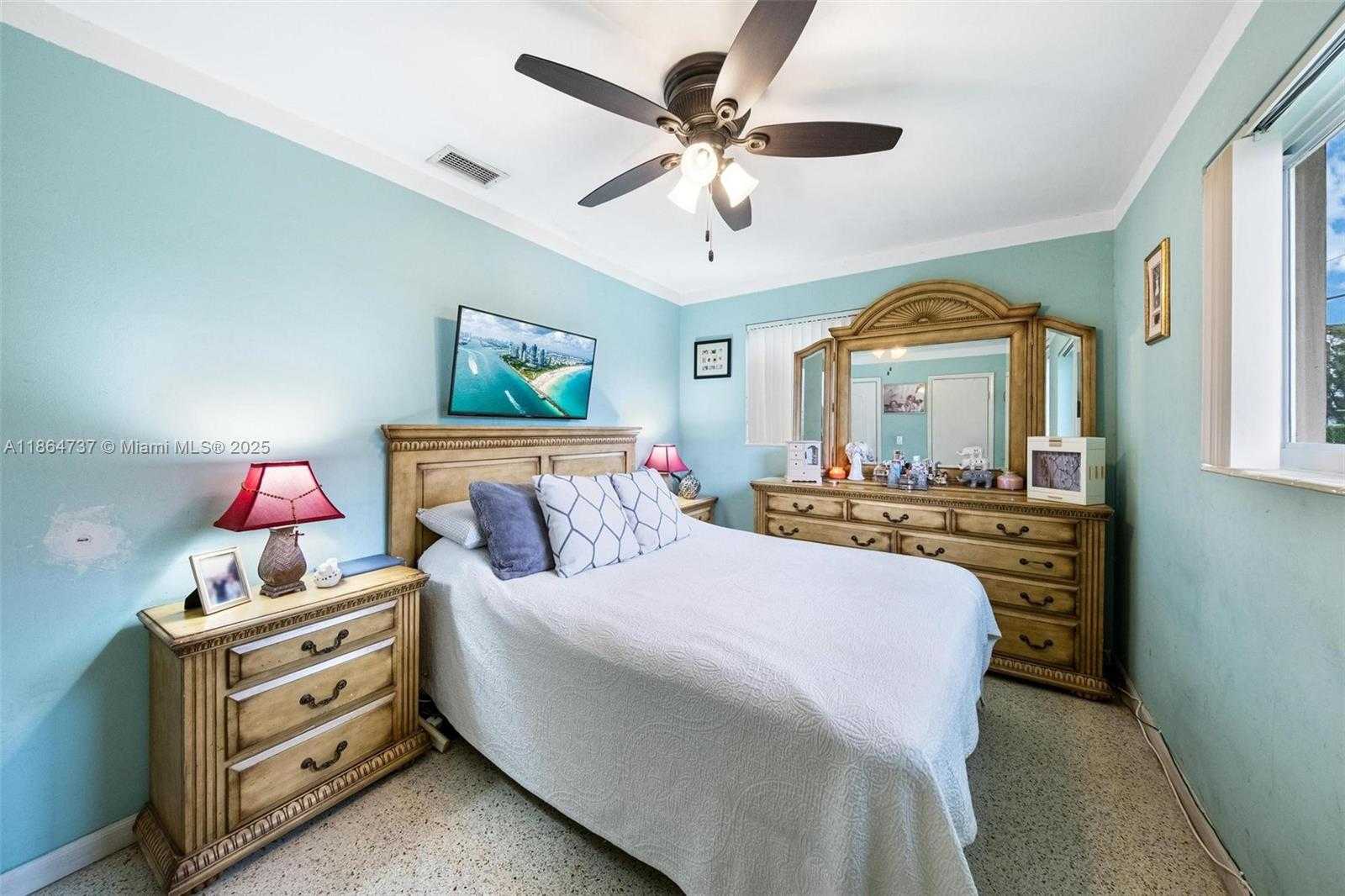 Small Image of 897 WEST 36TH ST, Hialeah Number 14