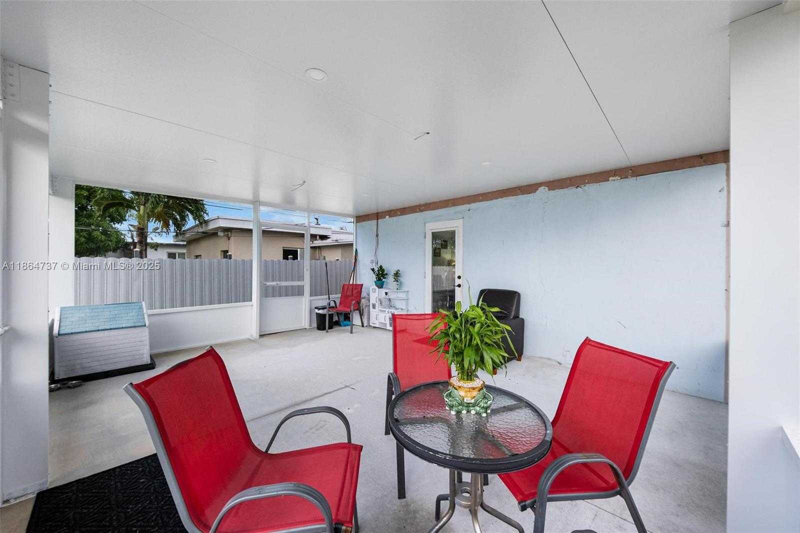 Small Image of 897 WEST 36TH ST, Hialeah Number 19