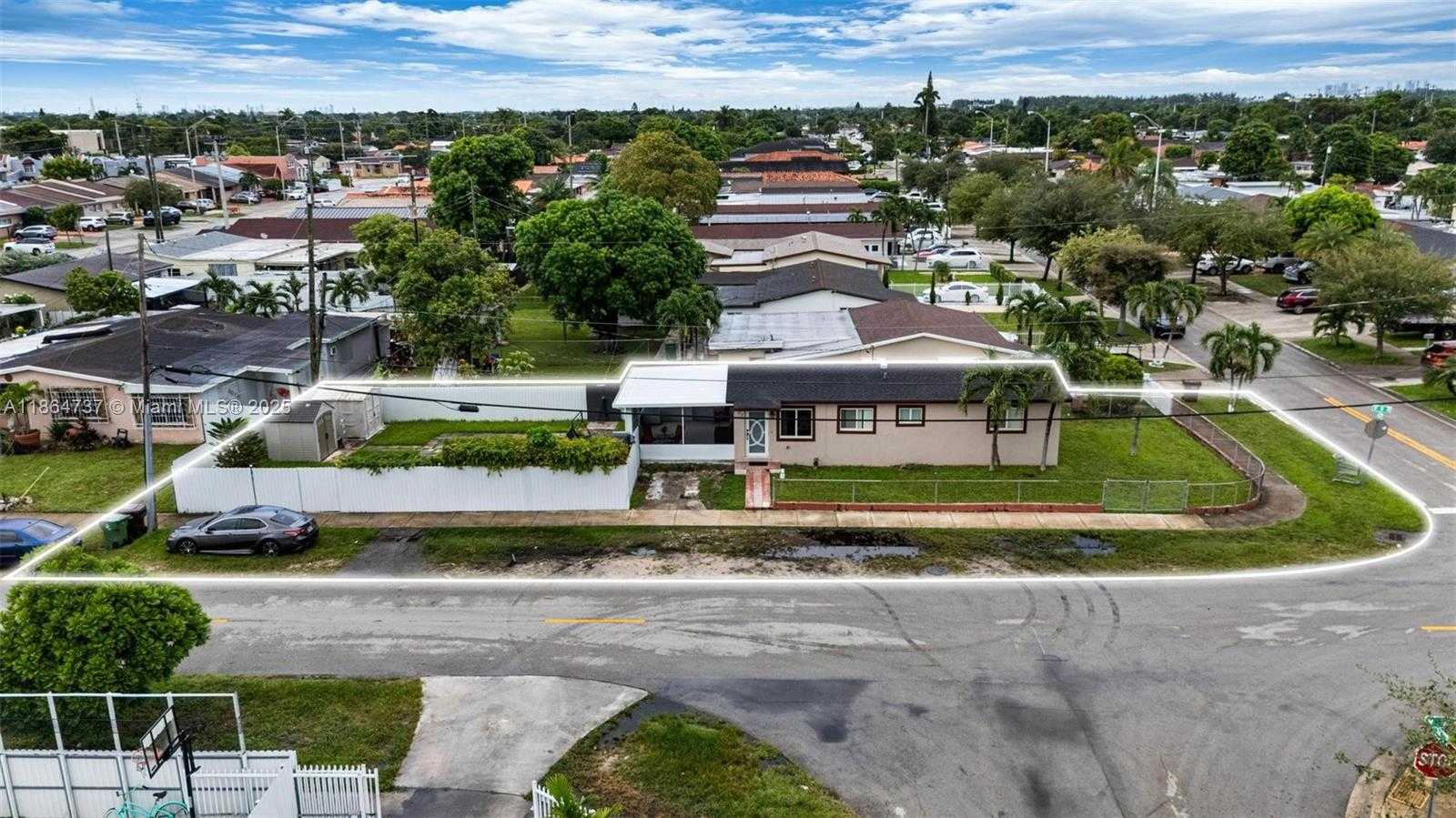 Small Image of 897 WEST 36TH ST, Hialeah Number 21